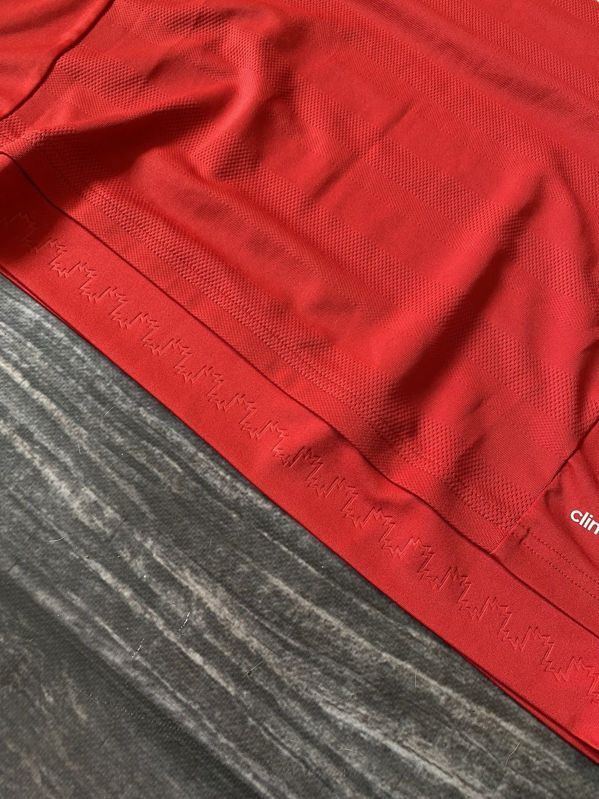 Adidas Adidas Manchester United exclusive soccer jersey Size US L / EU 52-54 / 3 - 4 Thumbnail