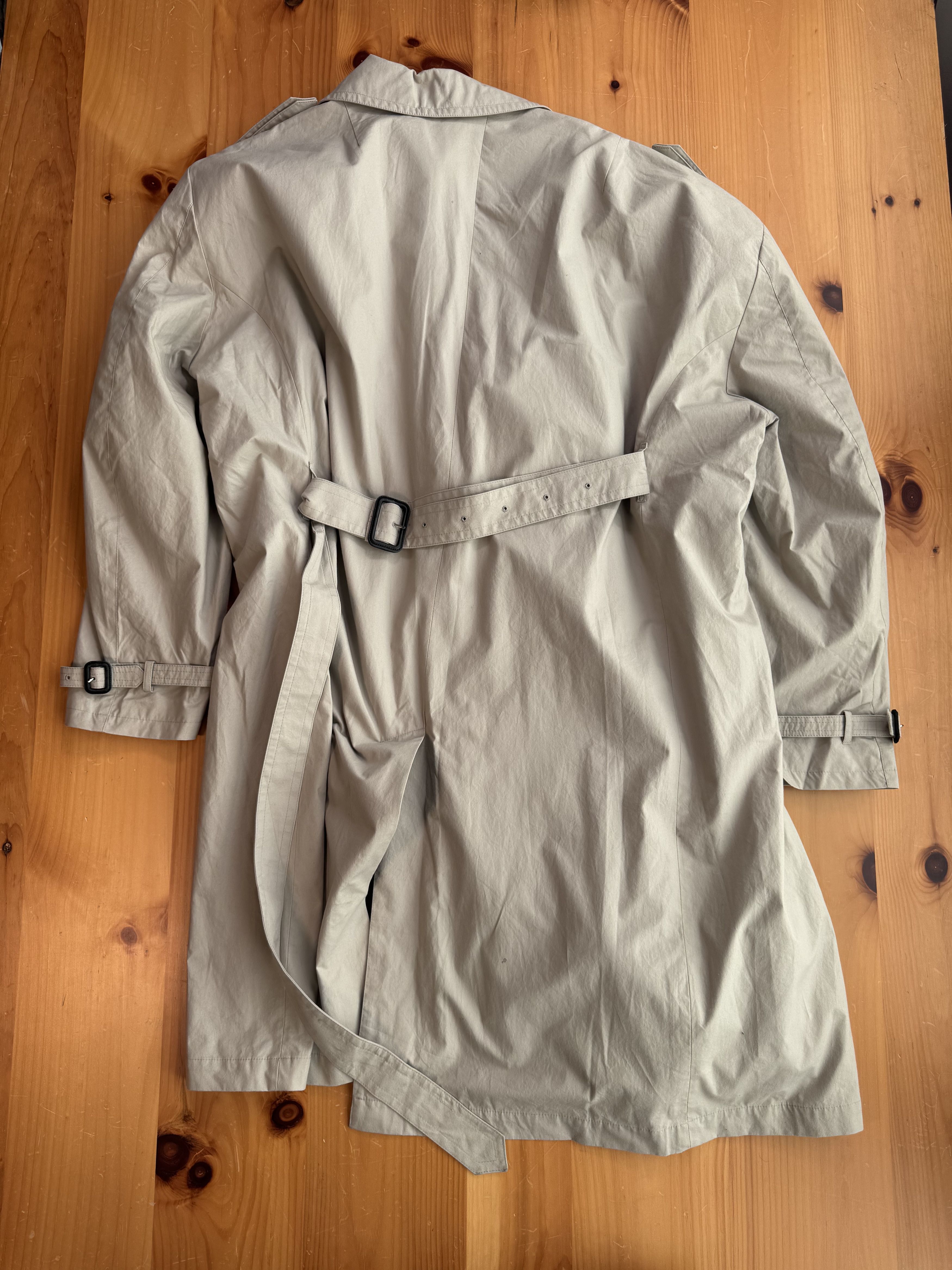 Vetements SS17 Vetements x Mackintosh Oversized Trench Coat Belted Size US S / EU 44-46 / 1 - 13 Thumbnail