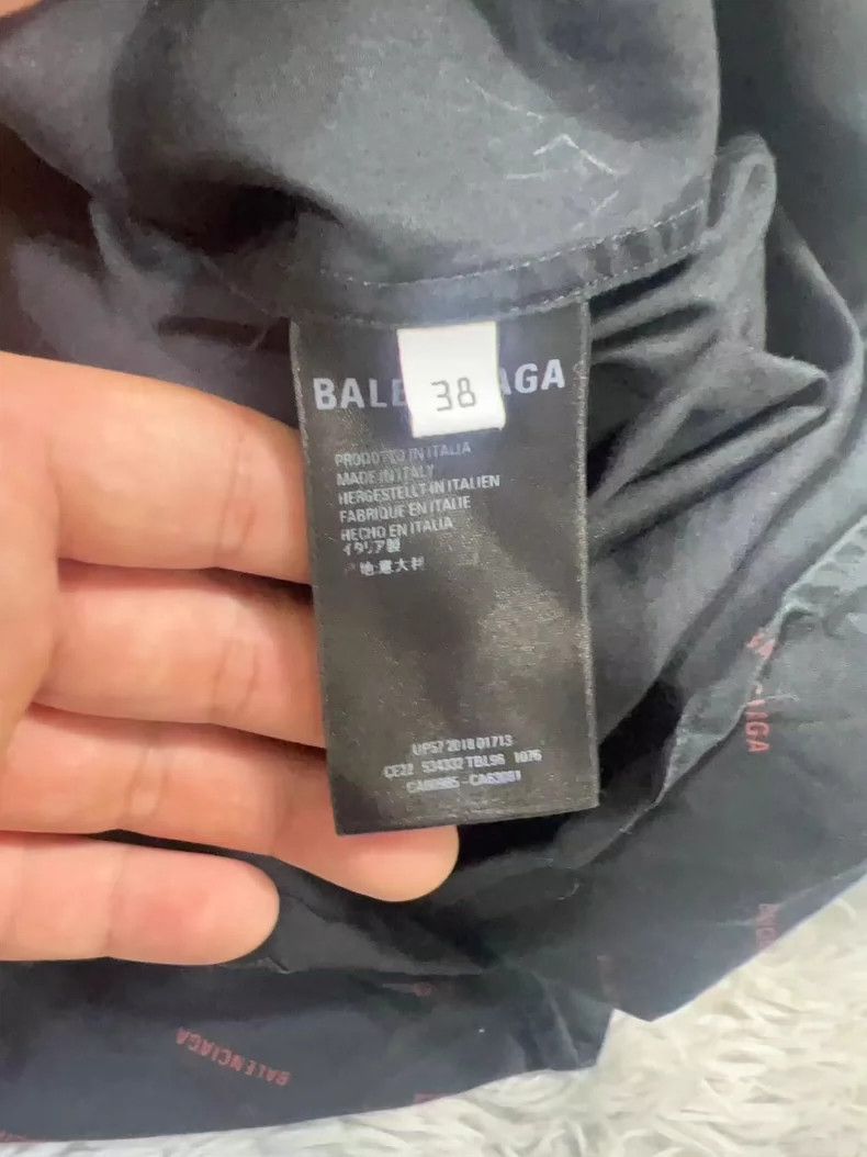 Balenciaga Balenciaga size 38 Full printed shirt Size US XXS / EU 40 - 4 Thumbnail