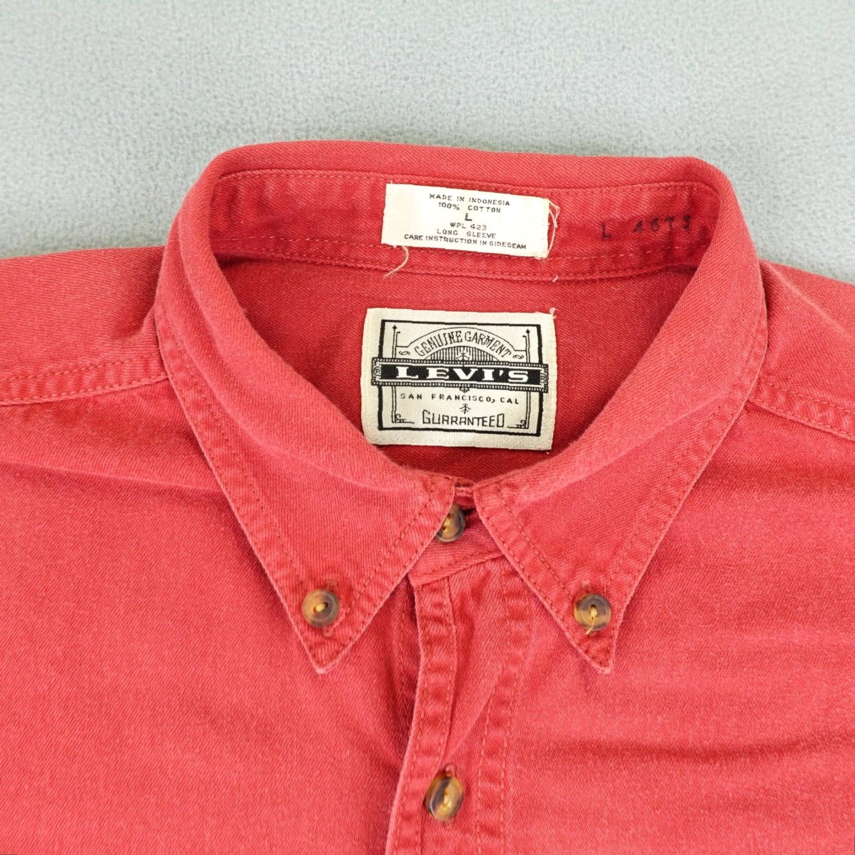 Levi's VINTAGE Levi's Shirt Mens Large Red Twill Button Up Flap Pockets Silver Medal 90s Button-Down Collar-Down 90s Outdoor Mens Size US L / EU 52-54 / 3 - 2 Thumbnail