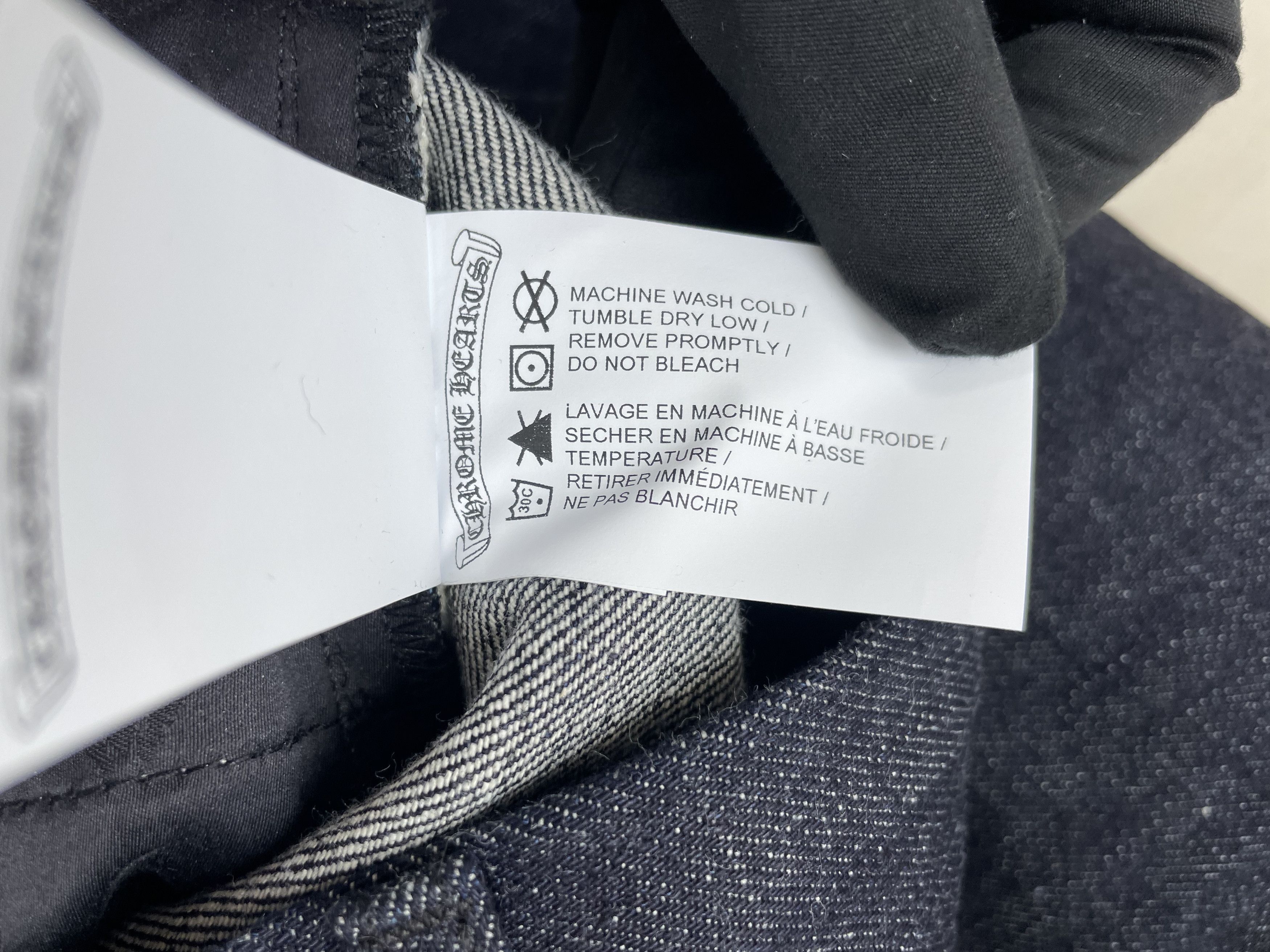 Chrome Hearts Chrome Hearts KS Cross Button Indigo Jeans Size 24" / US 00 / IT 34 - 12 Thumbnail