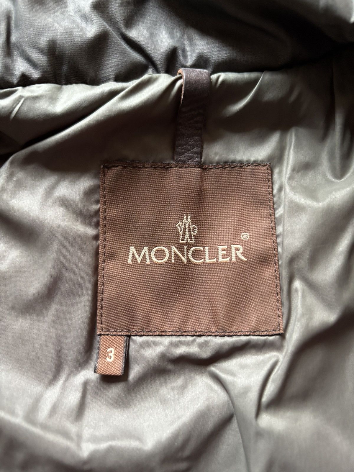 Moncler Moncler vintage puffy long jacket Size US M / EU 48-50 / 2 - 5 Thumbnail