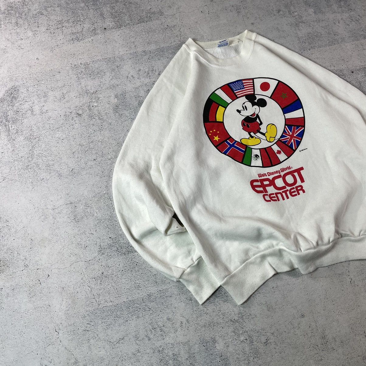 Disney × Vintage 1982 Walt Disney World Mickey Mouse Center Flags Sweatshirt Size US L / EU 52-54 / 3 - 2 Thumbnail