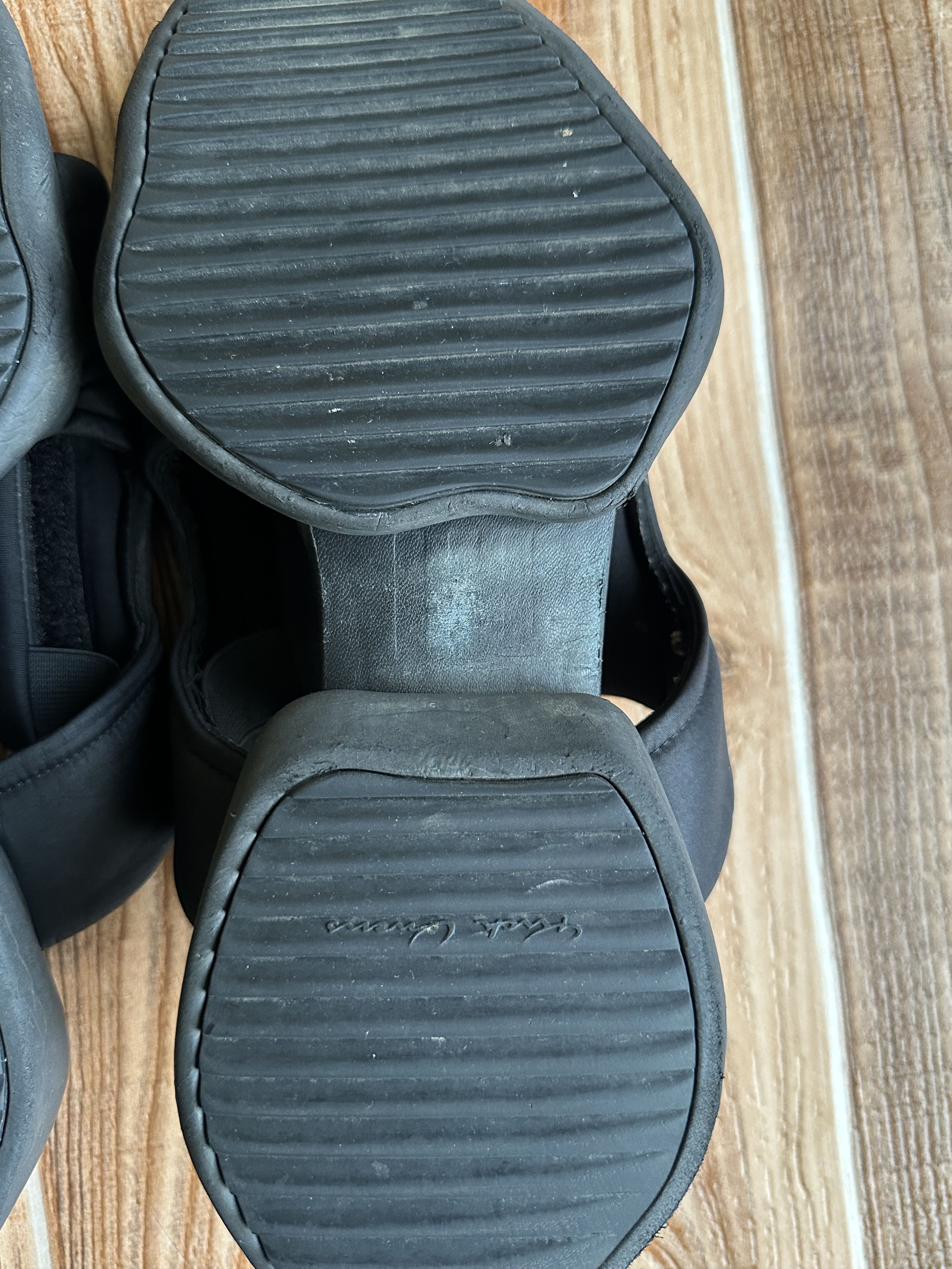 Adidas × Rick Owens × Rick Owens Drkshdw Rick owens co-signed adidas horseshoe slippers Size US 8 / EU 41 - 13 Thumbnail