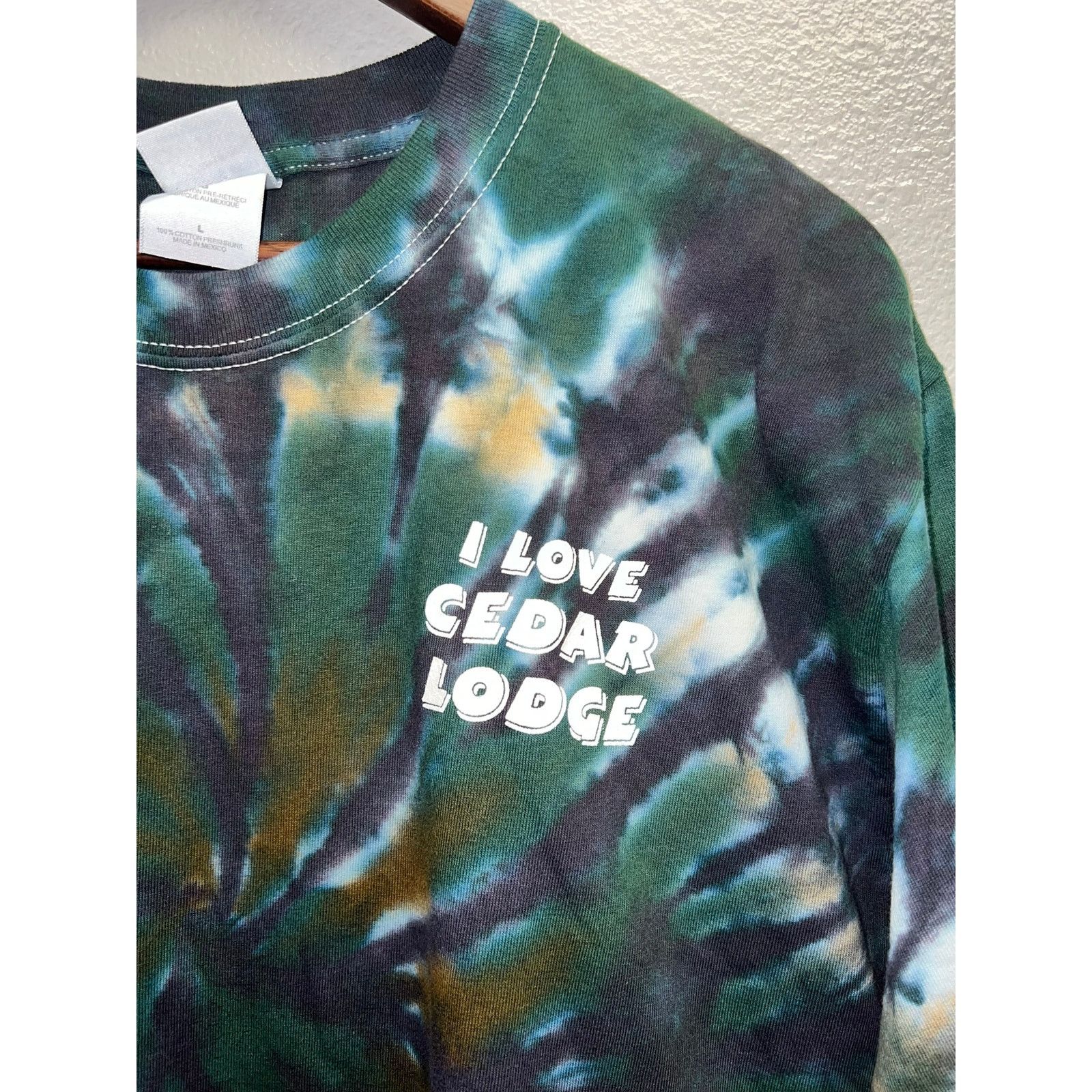 Vintage Vintage Cedar Lodge Shirt Ladysmith Peace Love Tie Dye 90s L Size US L / EU 52-54 / 3 - 3 Thumbnail