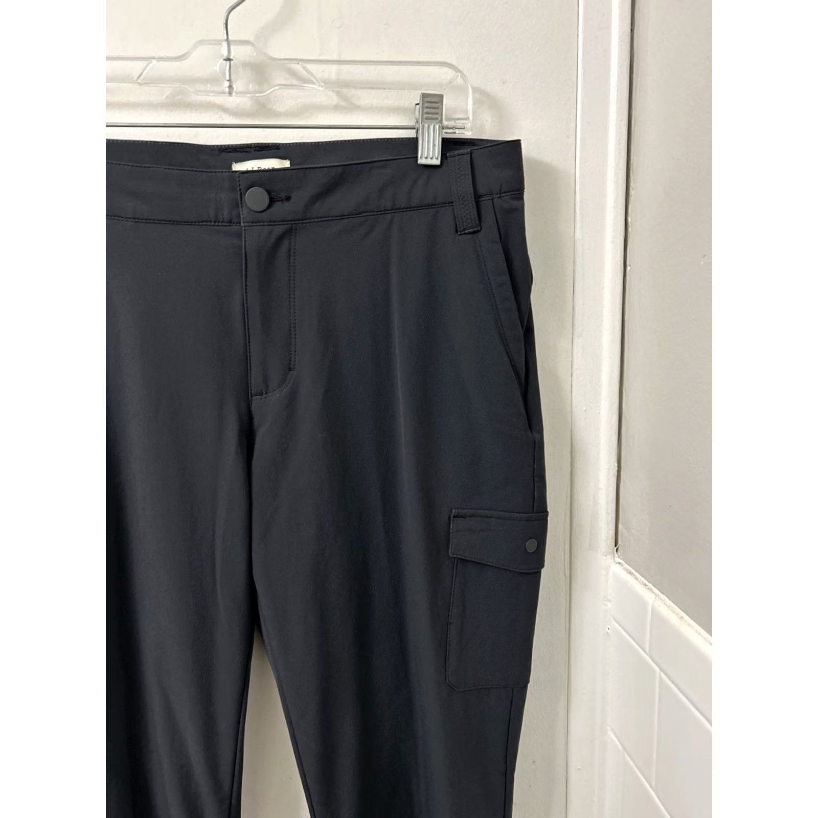 Vintage LL Bean Vista Camp Pants Womens 10 Black Cargo Hiking Outdoor Stretch Twill Nylon Blend Regular Straight Pockets Quick Dry Campwear Army 90s? Size 32" / US 10 / IT 46 - 4 Thumbnail
