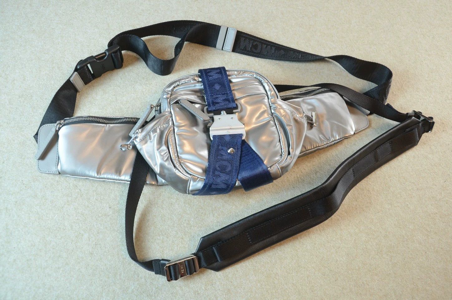 MCM MCM Silver Shine 3-in-1 Convertible Sling/Chest Bag Unisex Size ONE SIZE - 2 Thumbnail