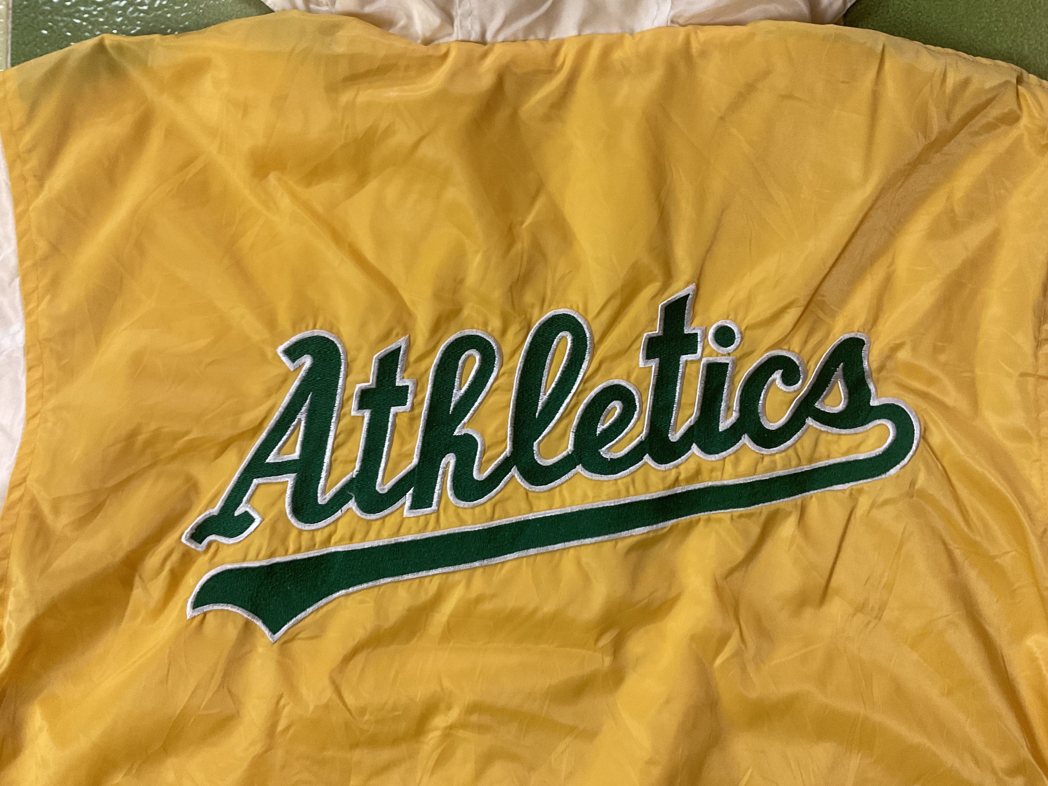 MLB Reversible MLB Oakland Athletics Hoodie Jacket Stitched Size US M / EU 48-50 / 2 - 6 Thumbnail