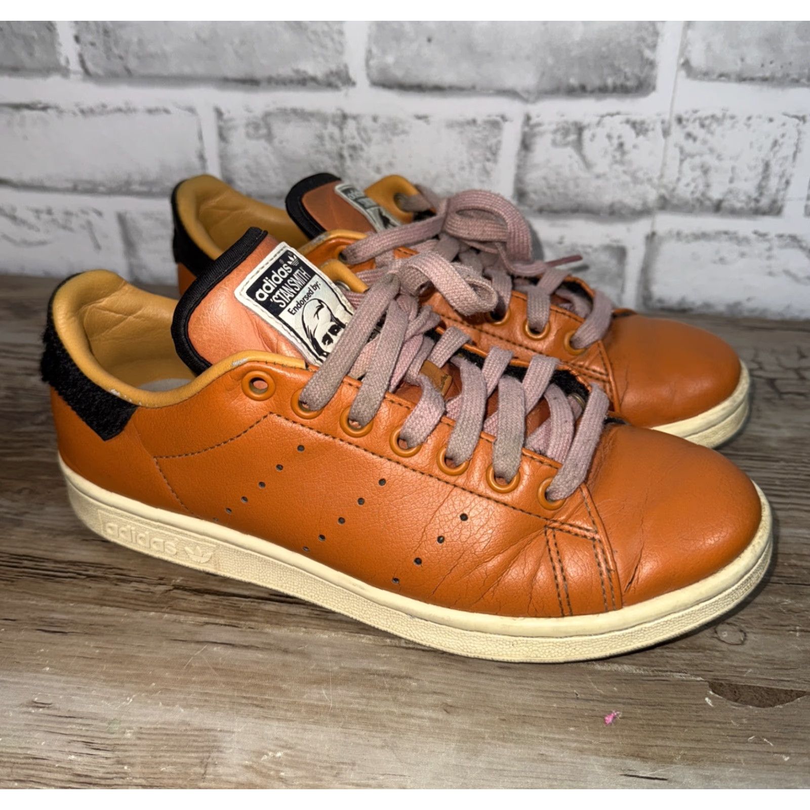 Adidas **Lion King Scar Adidas Stan Smith Mens Orange Size 6 Sneaker** User: **Scar Lion King Adidas Stan Smith Mens Orange Size 6 Sneaker** Size US 6 / EU 39 - 2 Thumbnail