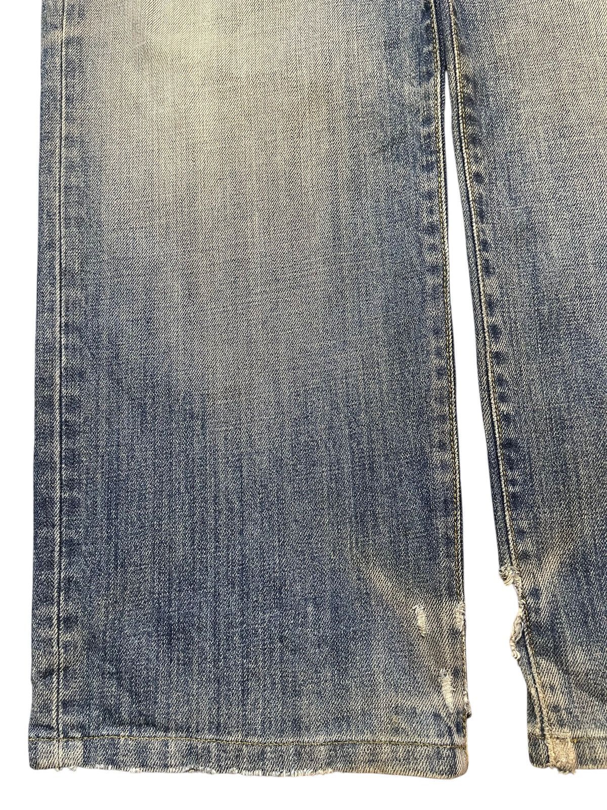 Uniqlo Vintage Japanese Uniqlo Blue Faded Wash Distress Baggy Jeans Size US 35 - 7 Thumbnail