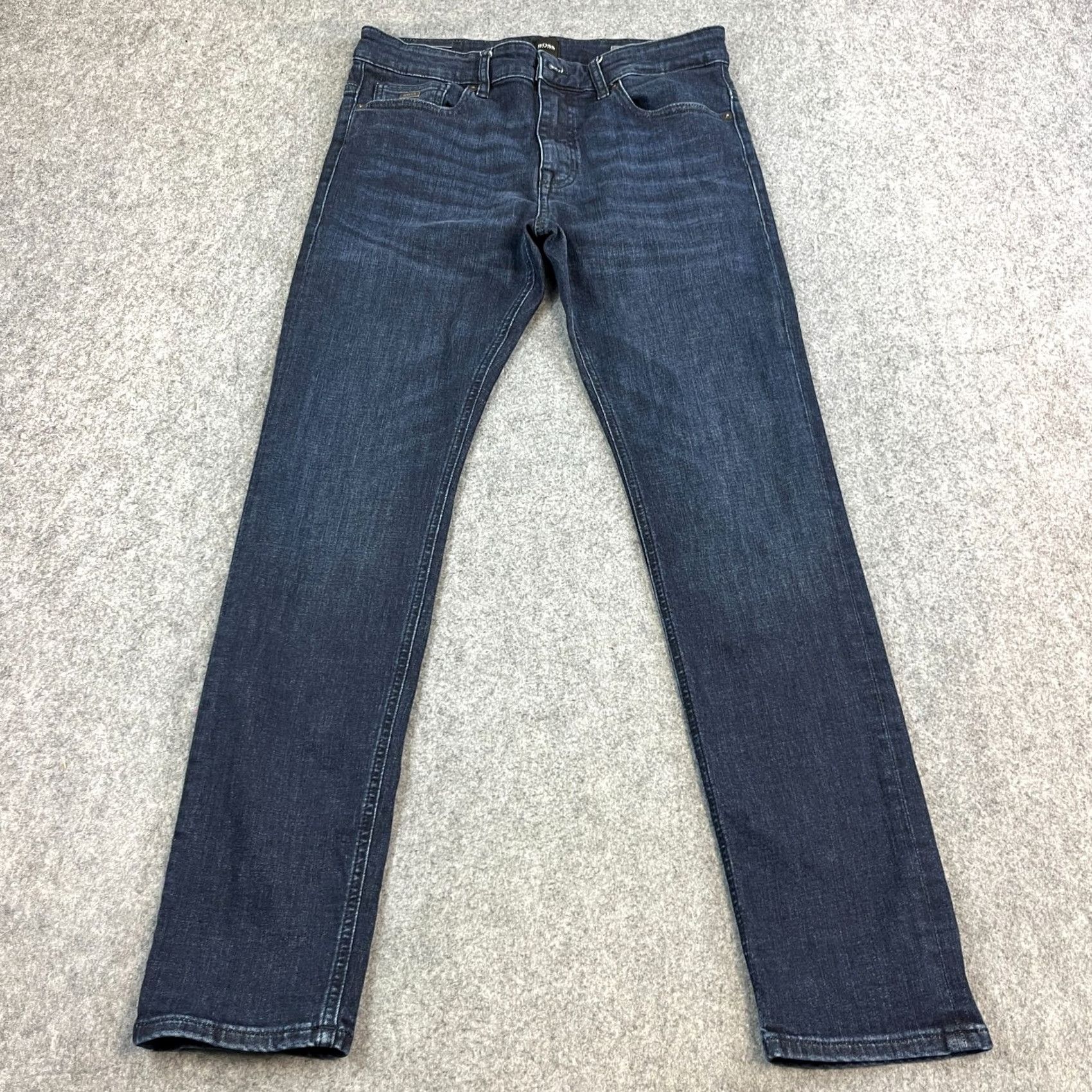 Hugo Boss HUGO BOSS Jeans Slim Tapered 32 32 Dark Wash Blue Stretch Delaware Denim 5-Pocket Mens Regular 32 in Dark Blue Pattern No Pattern Mens Jeans Size US 32 / EU 48 - 2 Thumbnail