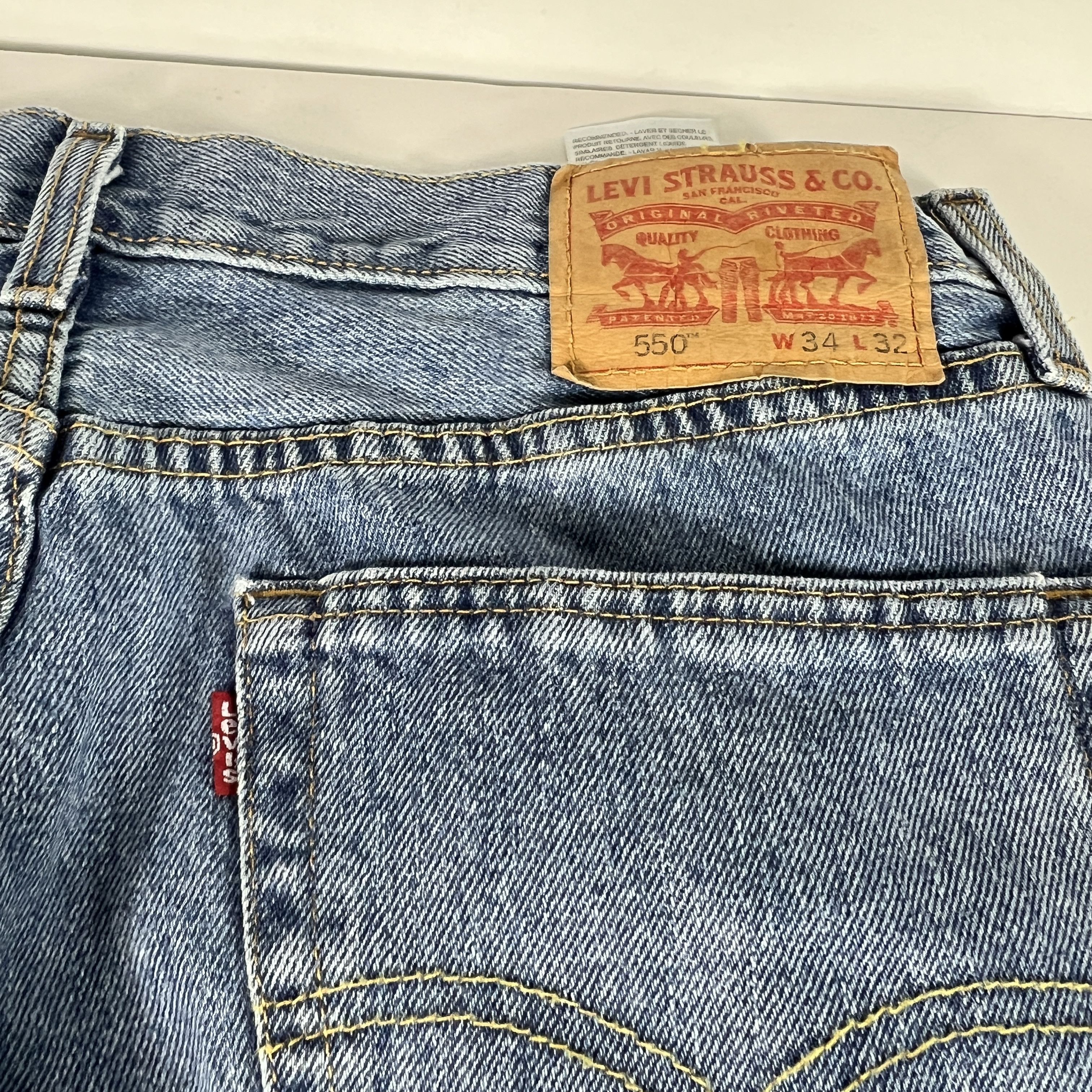 Levi's Levi's Jeans 550 Relaxed Blue Faded Cotton Denim Size US 34 / EU 50 - 13 Thumbnail