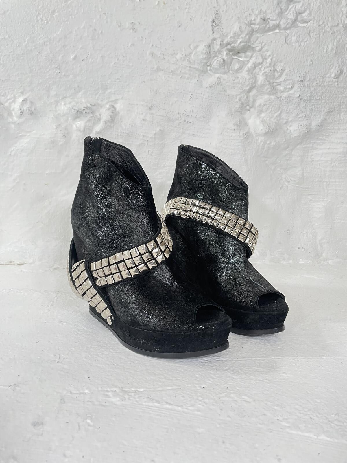 Balmain Balmain SS11 Studded Wedges Size US 8 / IT 38 - 2 Thumbnail