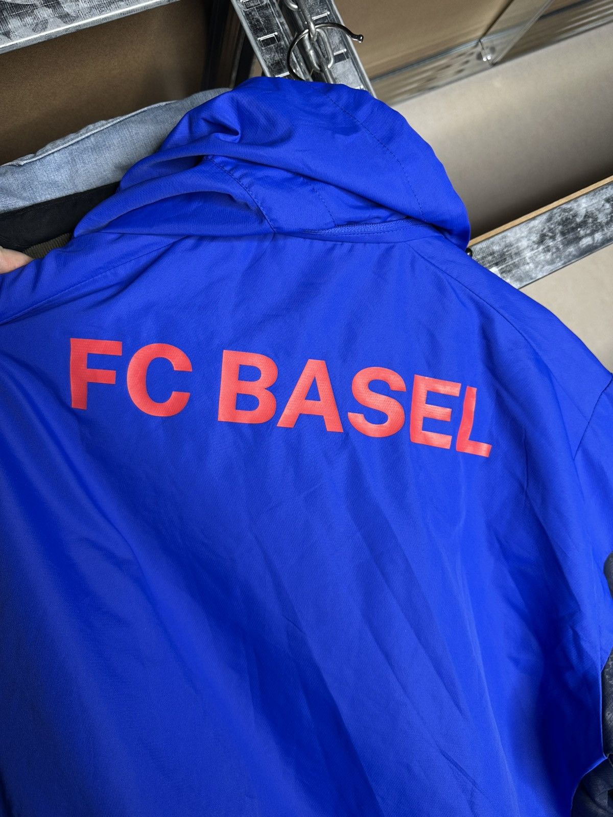 Macron Macron FC Basel Full Zip Hooded Training Jacket Size L Size US L / EU 52-54 / 3 - 5 Thumbnail