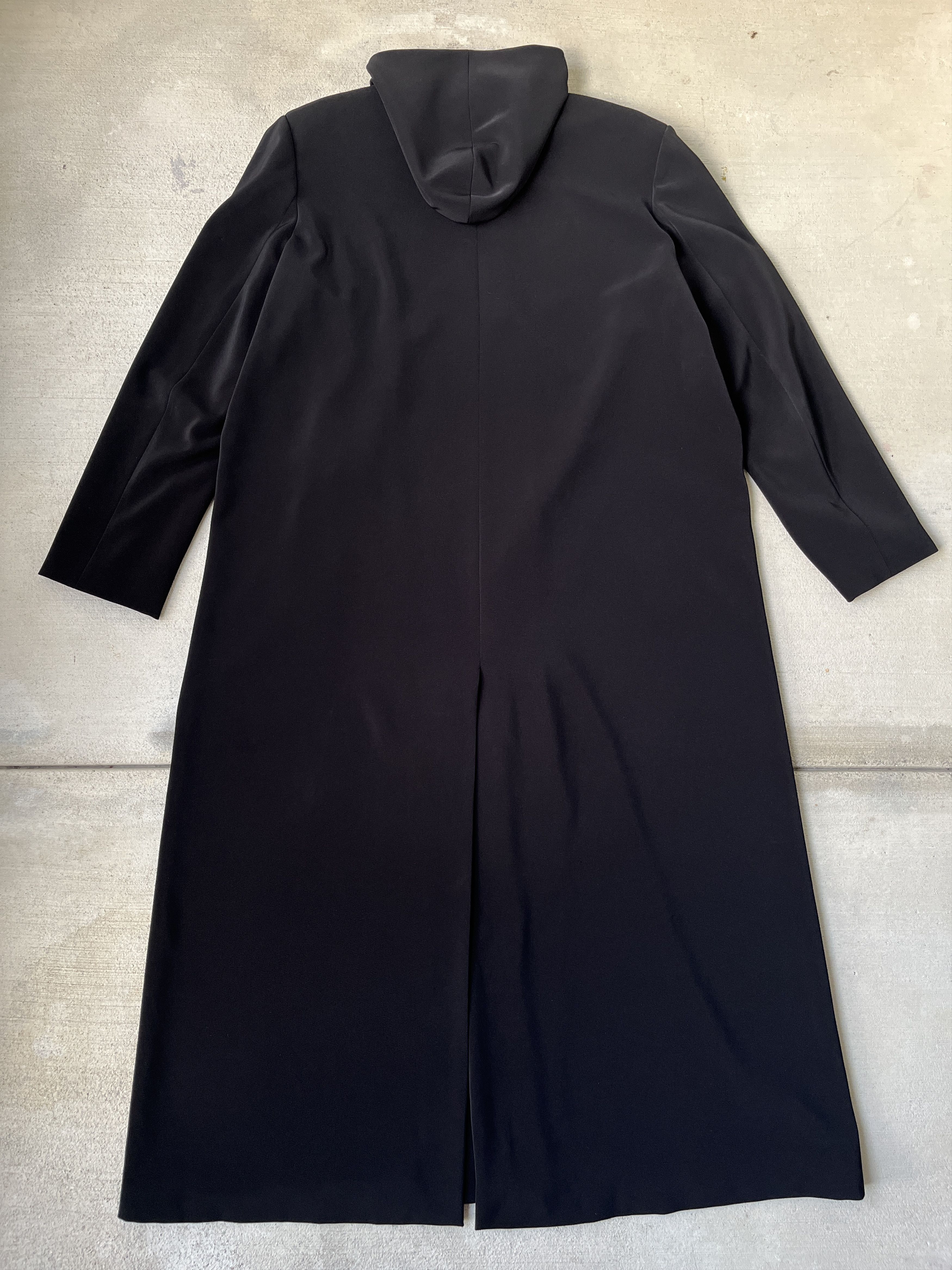 Balenciaga Balenciaga Crepe Hooded Coat Size 50 AW19 Size US L / EU 52-54 / 3 - 6 Thumbnail