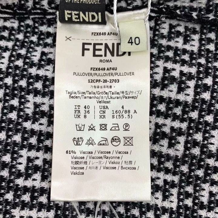 Fendi Fendi Logo All-over Print Crewneck Knit Size US XXS / EU 40 - 6 Thumbnail
