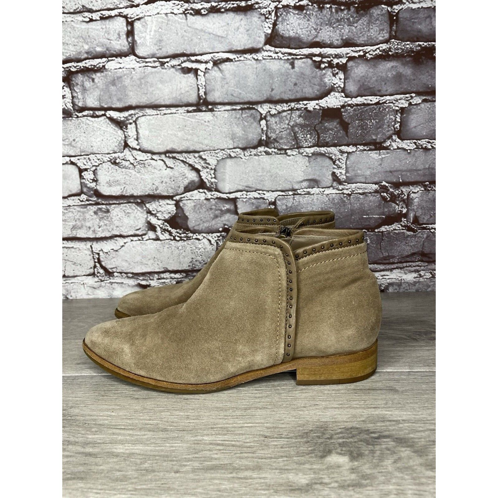 Other ITALEAU Tan Suede Leather Ankle Side Zipper Low Heel Boots W Size US 6.5 / IT 36.5 - 20 Thumbnail