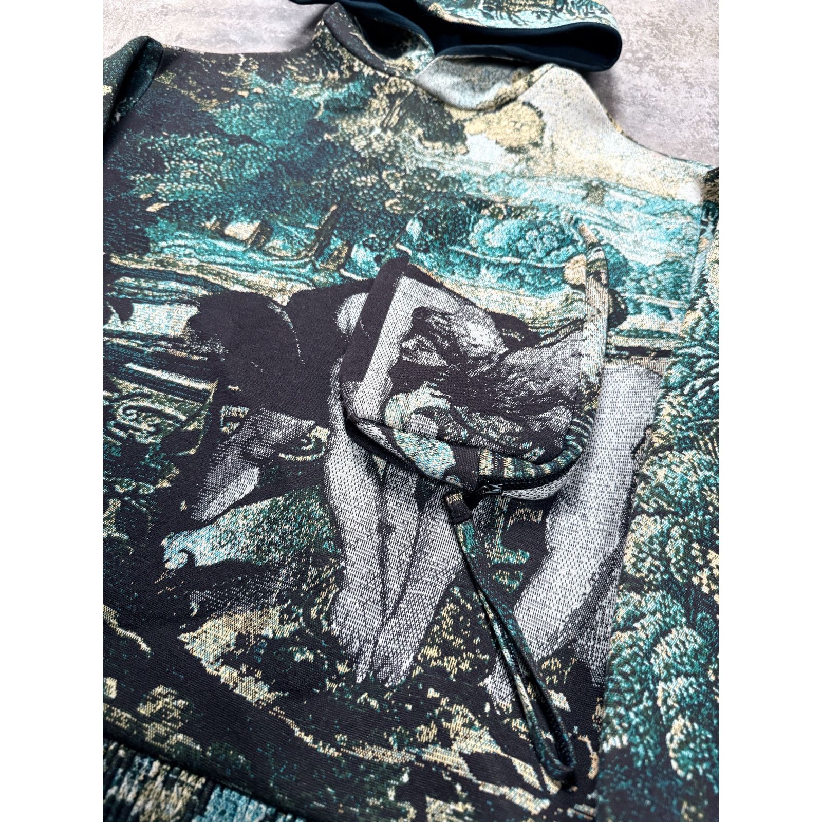 Louis Vuitton LV 2020 Tapestry Hoodie Used Small Size US S / EU 44-46 / 1 - 2 Thumbnail