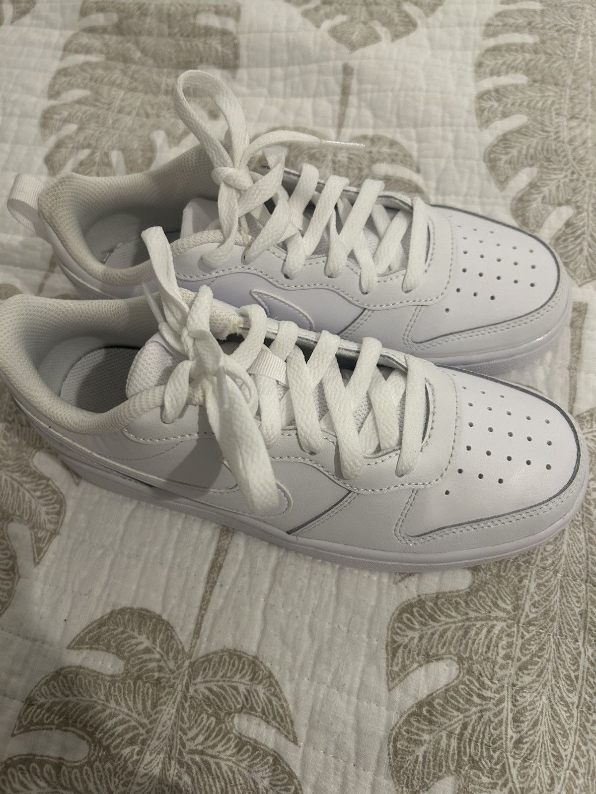 Jordan Brand × Nike Nike Air Force 1s Size US 5 / EU 37 - 5 Thumbnail