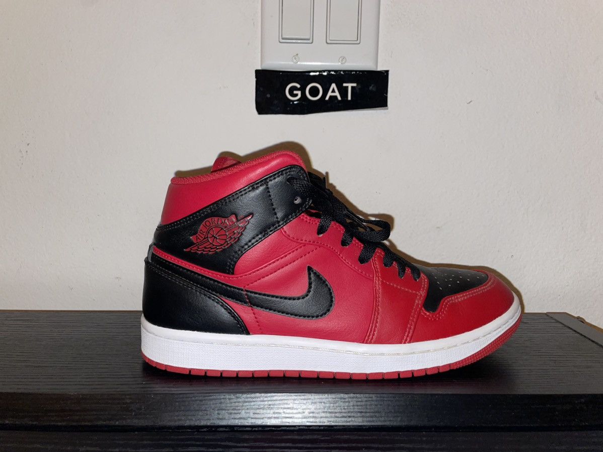 Jordan Brand × Nike Air Jordan 1 Mid “Reverse Bred” Size US 7.5 / EU 40-41 - 3 Thumbnail