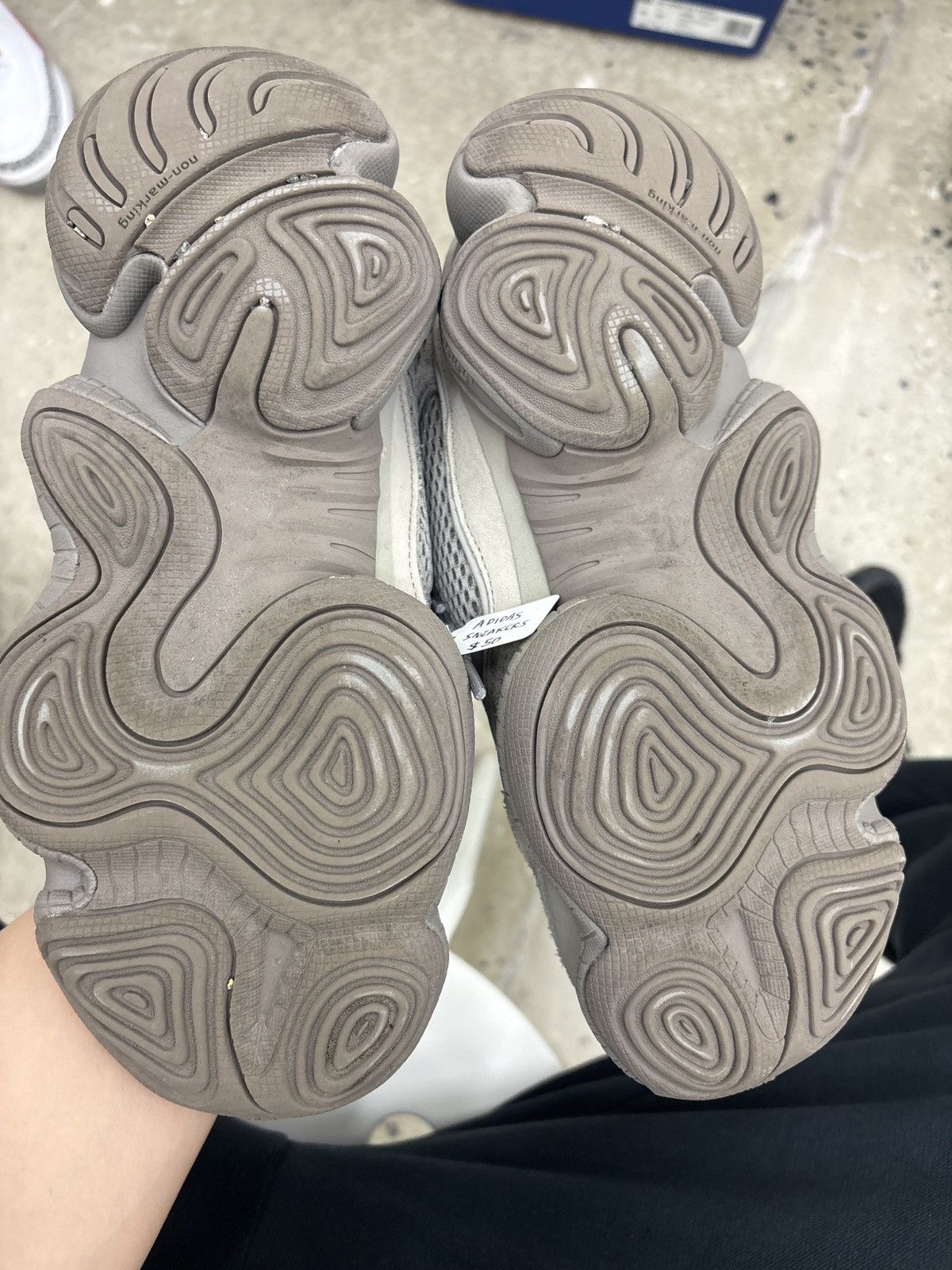 Yeezy Yeezy 5.5 size Size US 5.5 / IT 35.5 - 4 Thumbnail