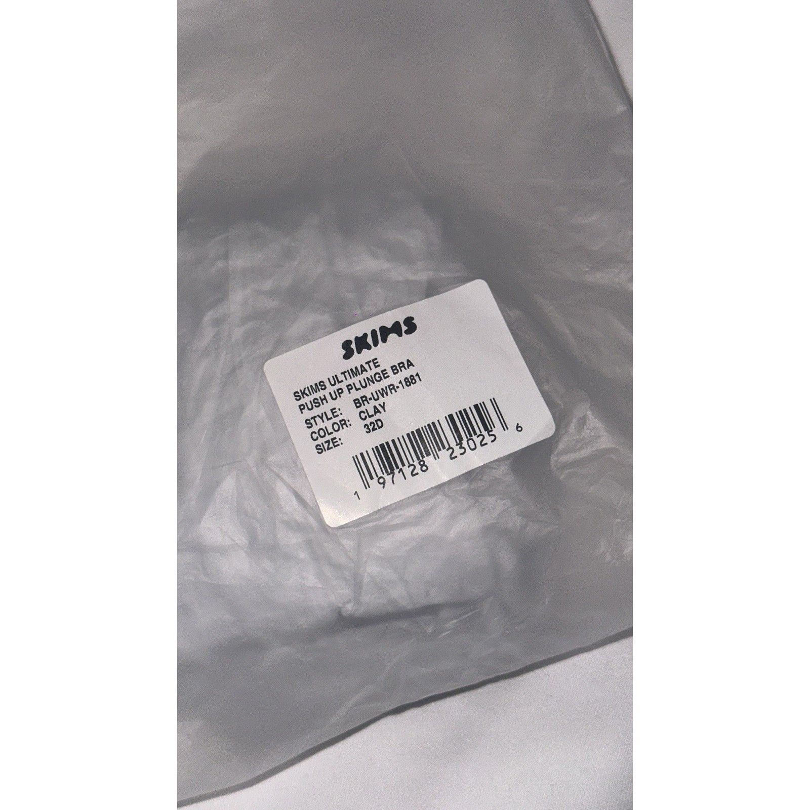 SKIMS NWT SKIMS ULTIMATE PUSH UP PLUNGE BRA Size ONE SIZE - 7 Thumbnail