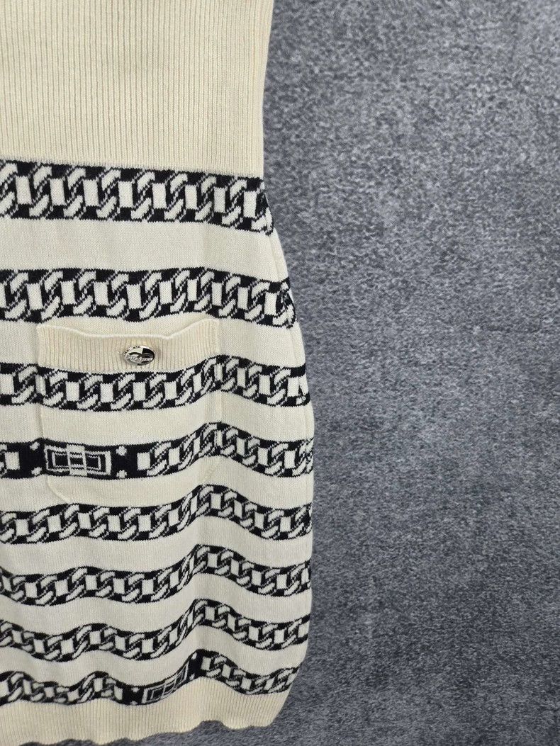 Chanel Chanel Horizontal pattern dress Size S / US 4 / IT 40 - 6 Thumbnail