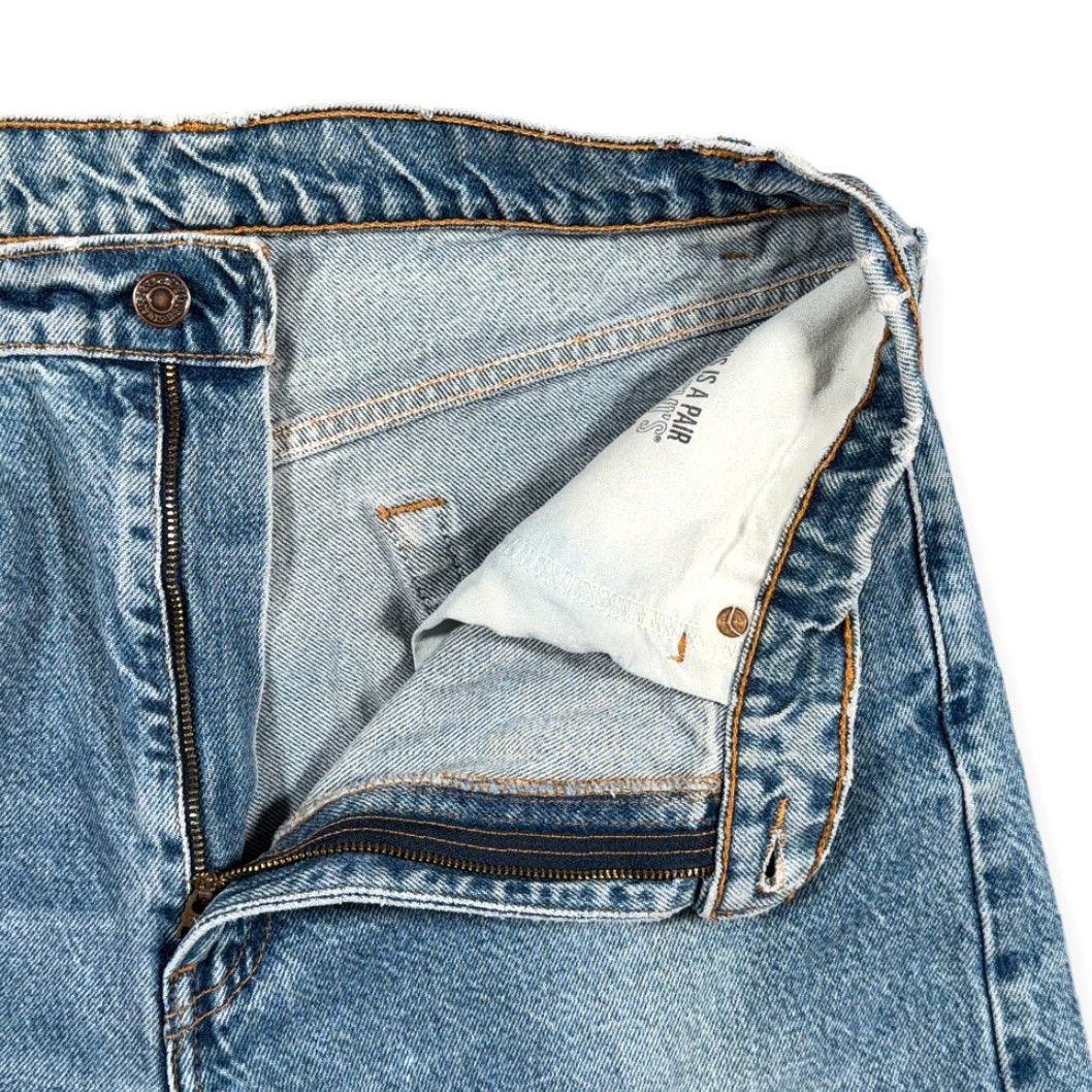 Levi's VINTAGE Levi's 505 Jeans Mens 34 X 34 Blue Regular Straight Light Wash USA 90s Mens Size US 34 / EU 50 - 4 Thumbnail