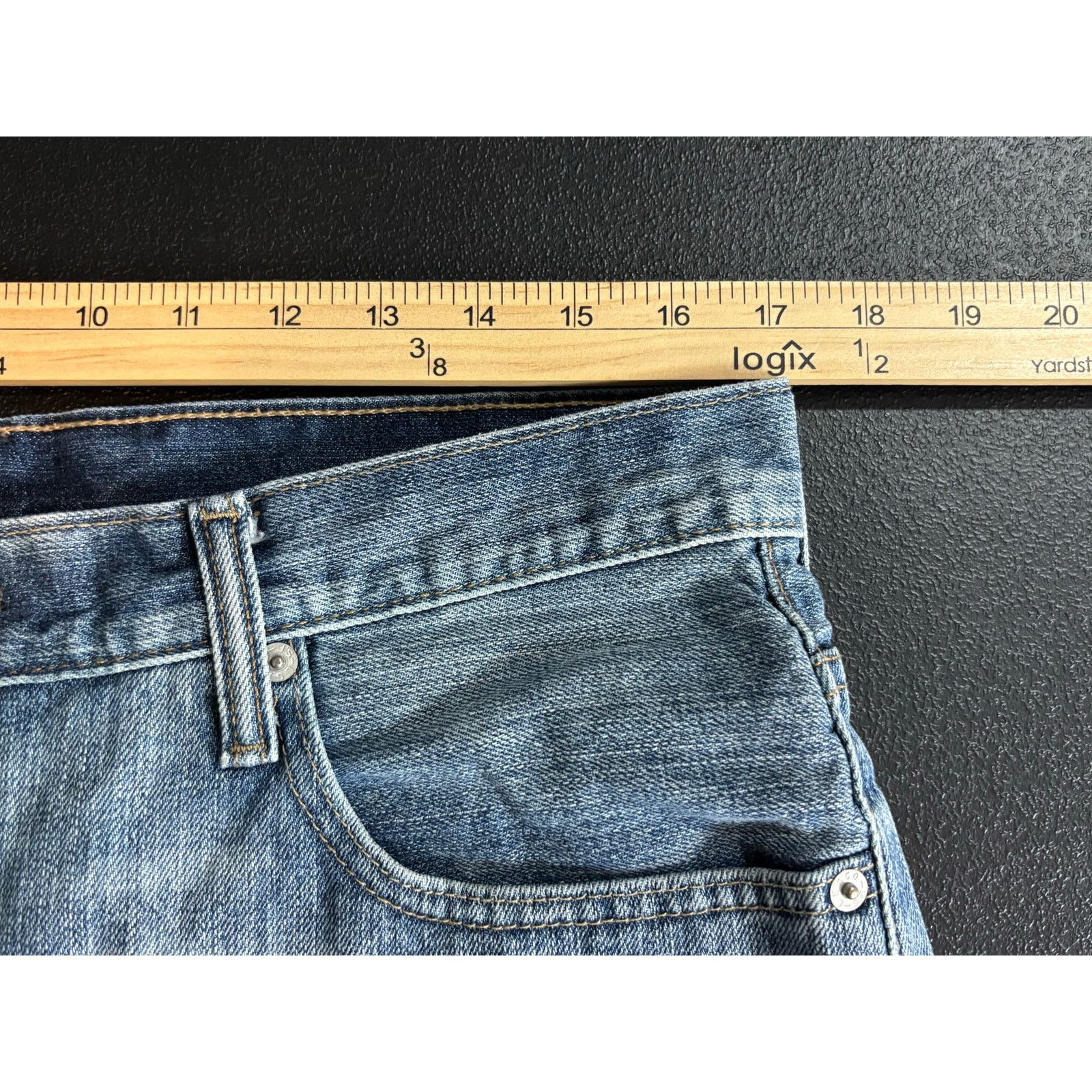 Levi's Levi’s 569 Men’s Loose Fit Blue Denim Jean Shorts Size 33 Size US 33 - 3 Thumbnail