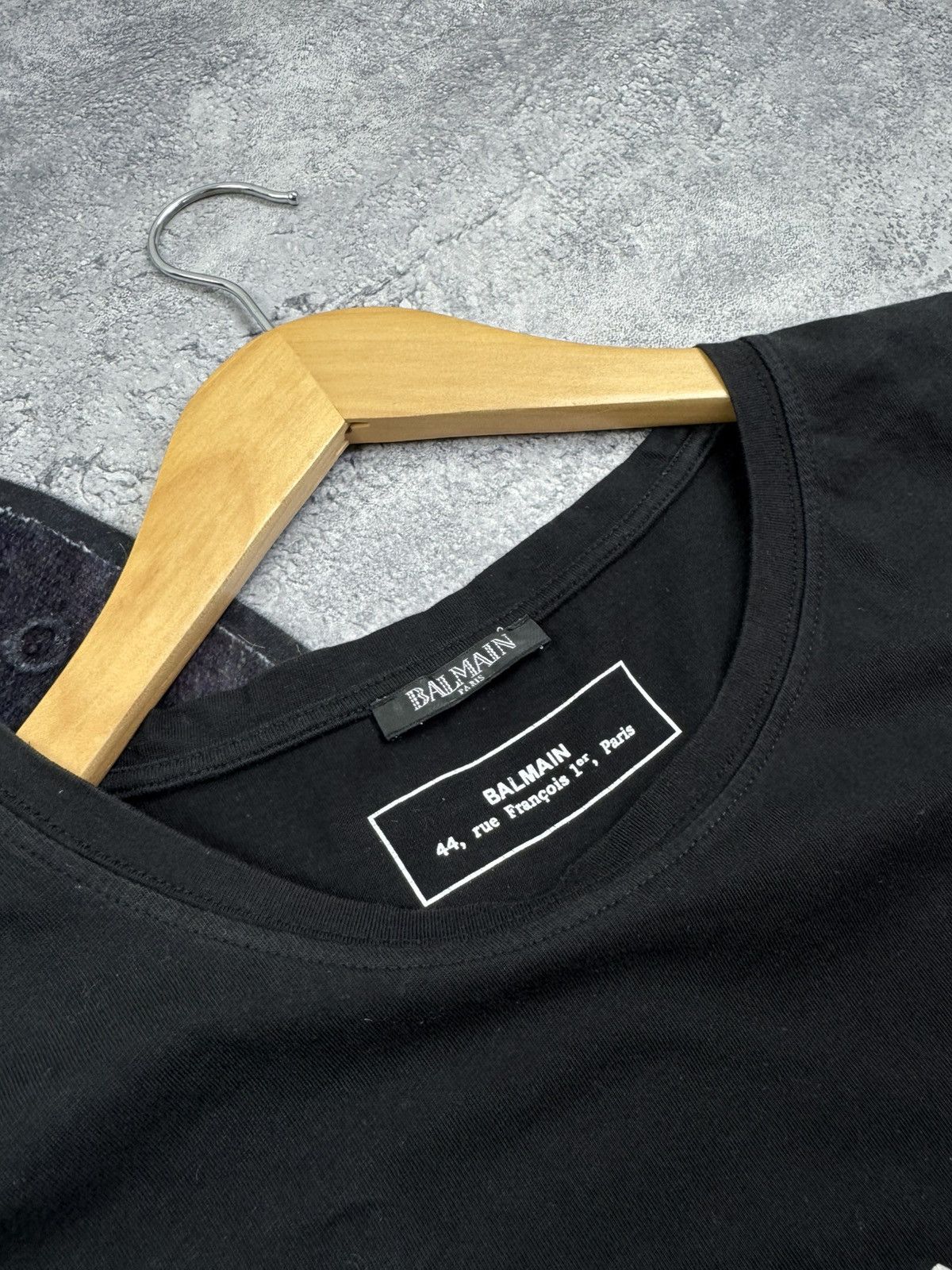 Balmain Balmain t-shirt Men Center Logo PARIS BLACK tee size XXL Size US XXL / EU 58 / 5 - 6 Thumbnail