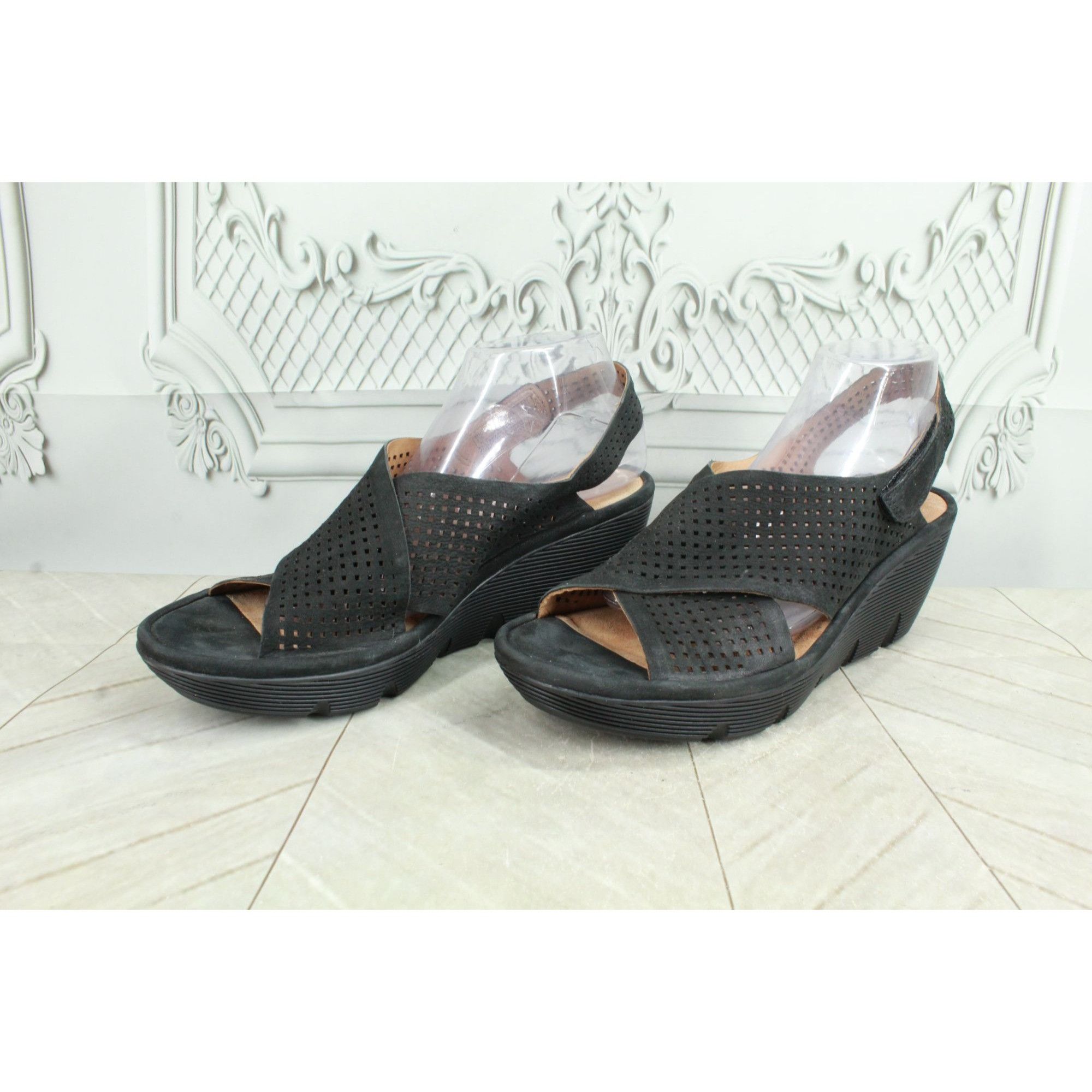 Clarks orient sea online