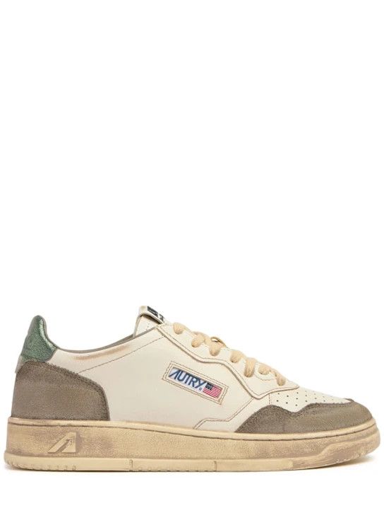 o1lsvrm0425 Low Sneskers in White/Military