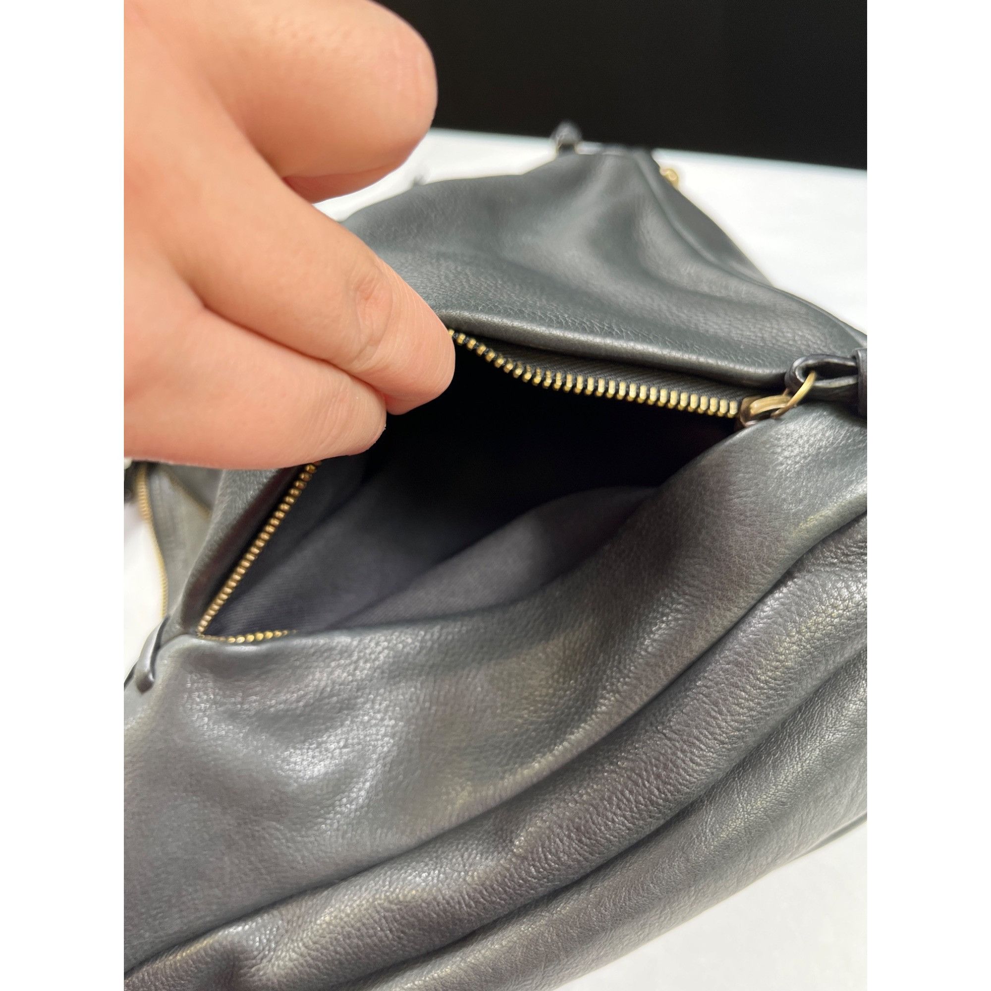 Wilsons Leather Wilsons Leather Large Black Shoulder Bag SKU 7536 Size ONE SIZE - 4 Thumbnail