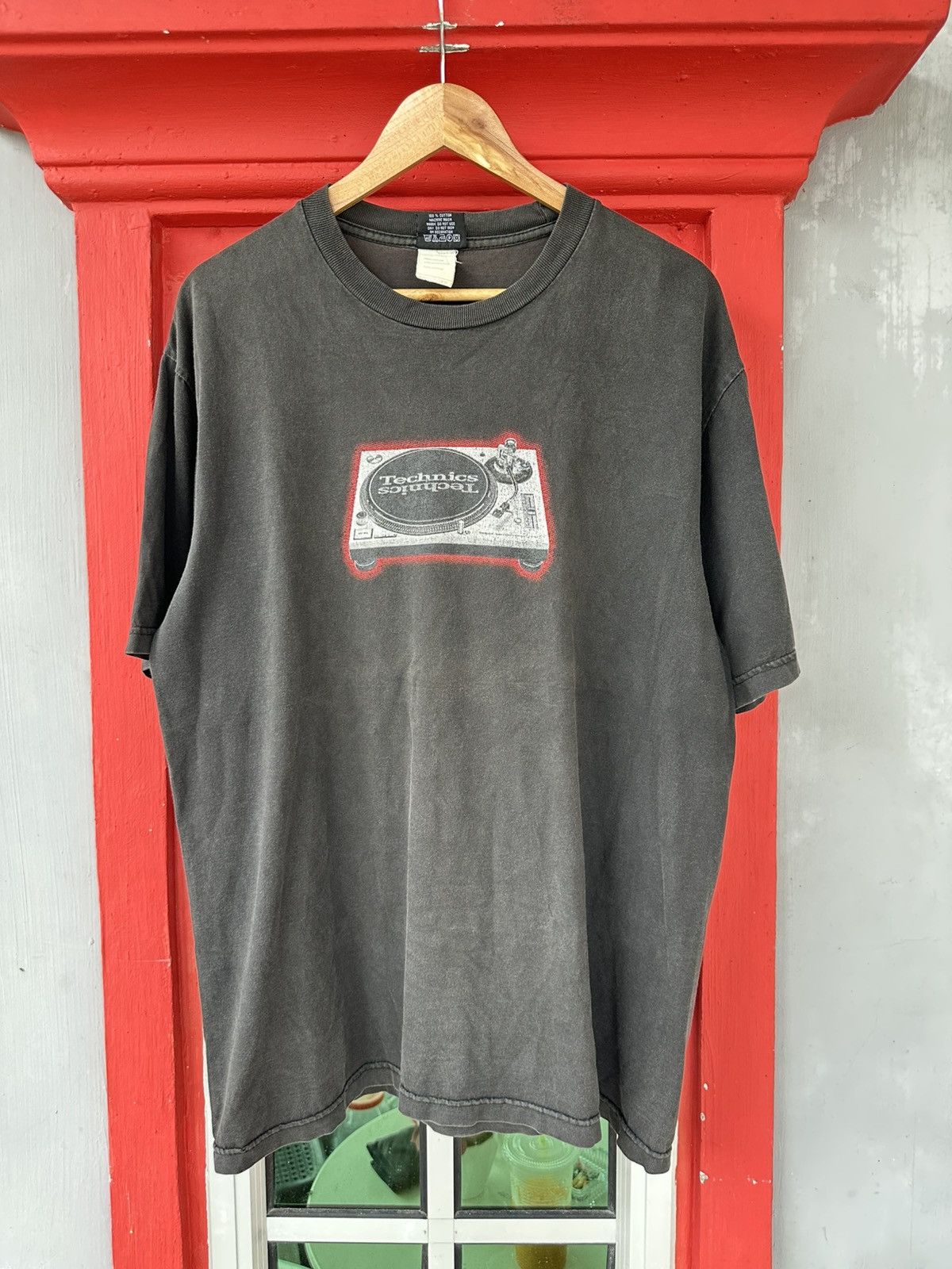 Vintage Vintage 90s Technics DJ Turntable Deck Tee Size US L / EU 52-54 / 3 - 1 Thumbnail