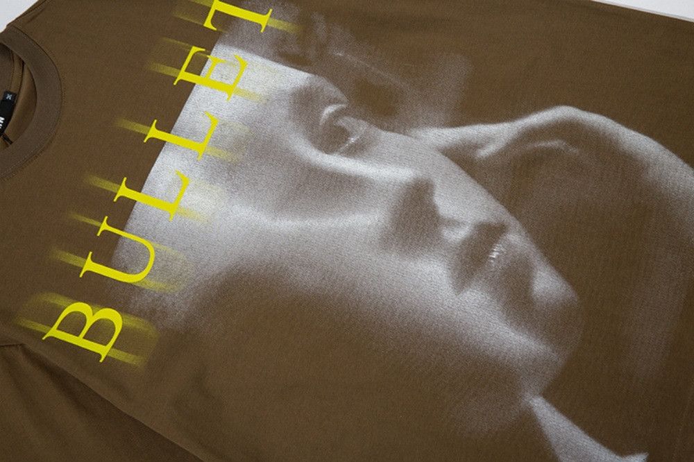 Vintage Men's retro loose round neck portrait print shirt y2k Size US M / EU 48-50 / 2 - 4 Thumbnail