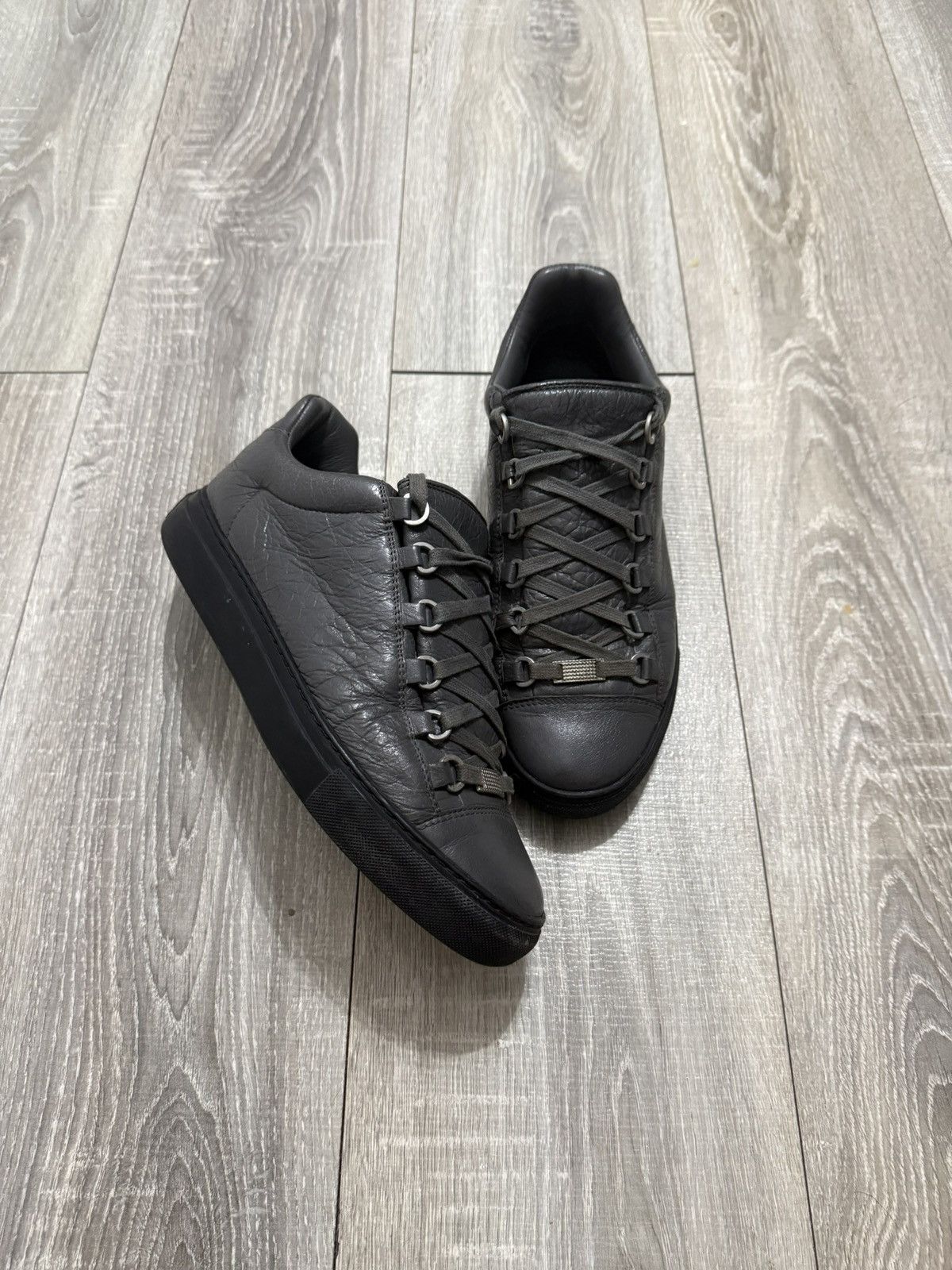 Balenciaga Arena Low Top