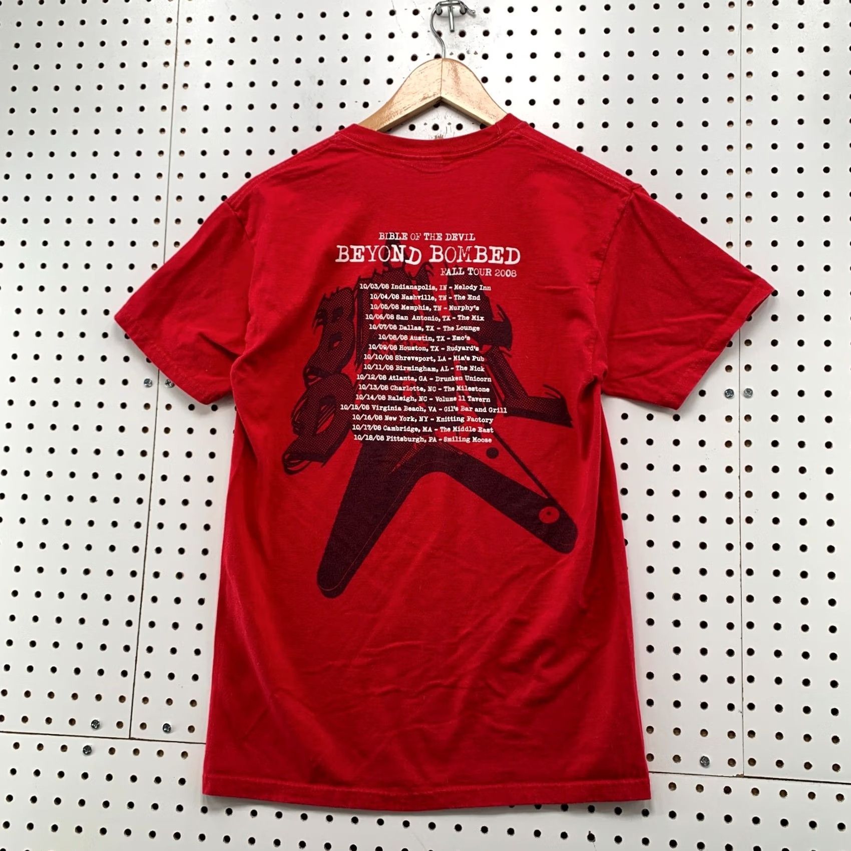 Hanes Bible Devil Beyond Bomb Tour Shirt Men Small Red 2008 Music Band Concert Size US S / EU 44-46 / 1 - 2 Thumbnail