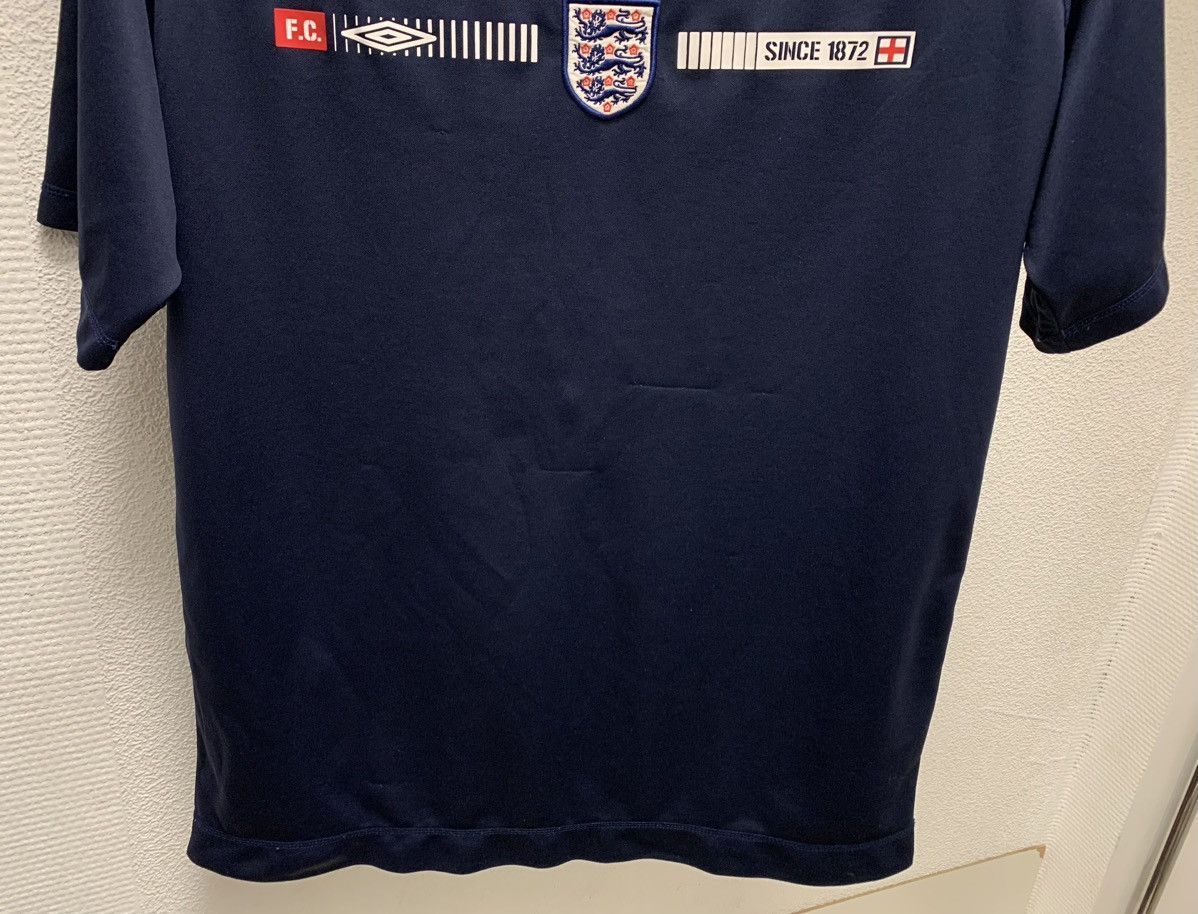 Umbro England vintage Umbro soccer jersey L 2000 2002 Size US L / EU 52-54 / 3 - 5 Thumbnail