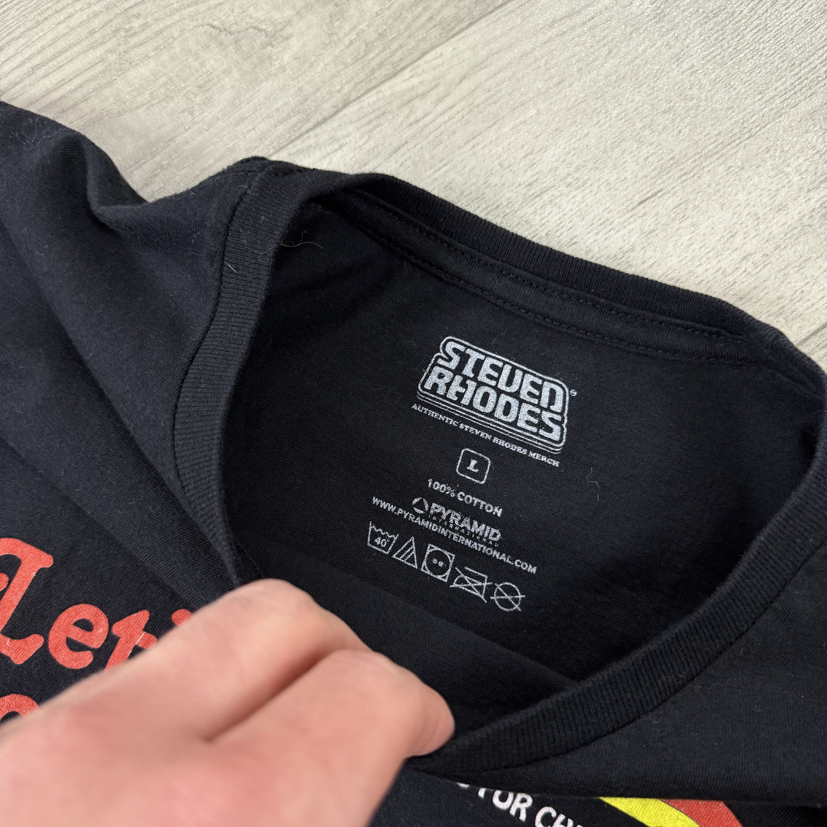 Vintage Steven Rhodes Black Graphic Tee Shirt Size US L / EU 52-54 / 3 - 8 Thumbnail