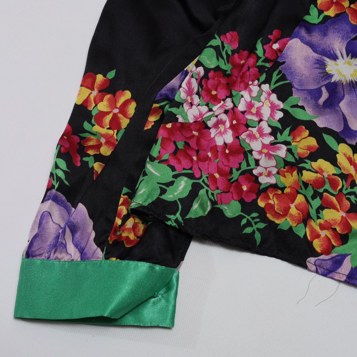Dolce & Gabbana Dolce Gabbana Silk Printed Shirt Buttons Flowers Floral Size M / US 6-8 / IT 42-44 - 2 Thumbnail