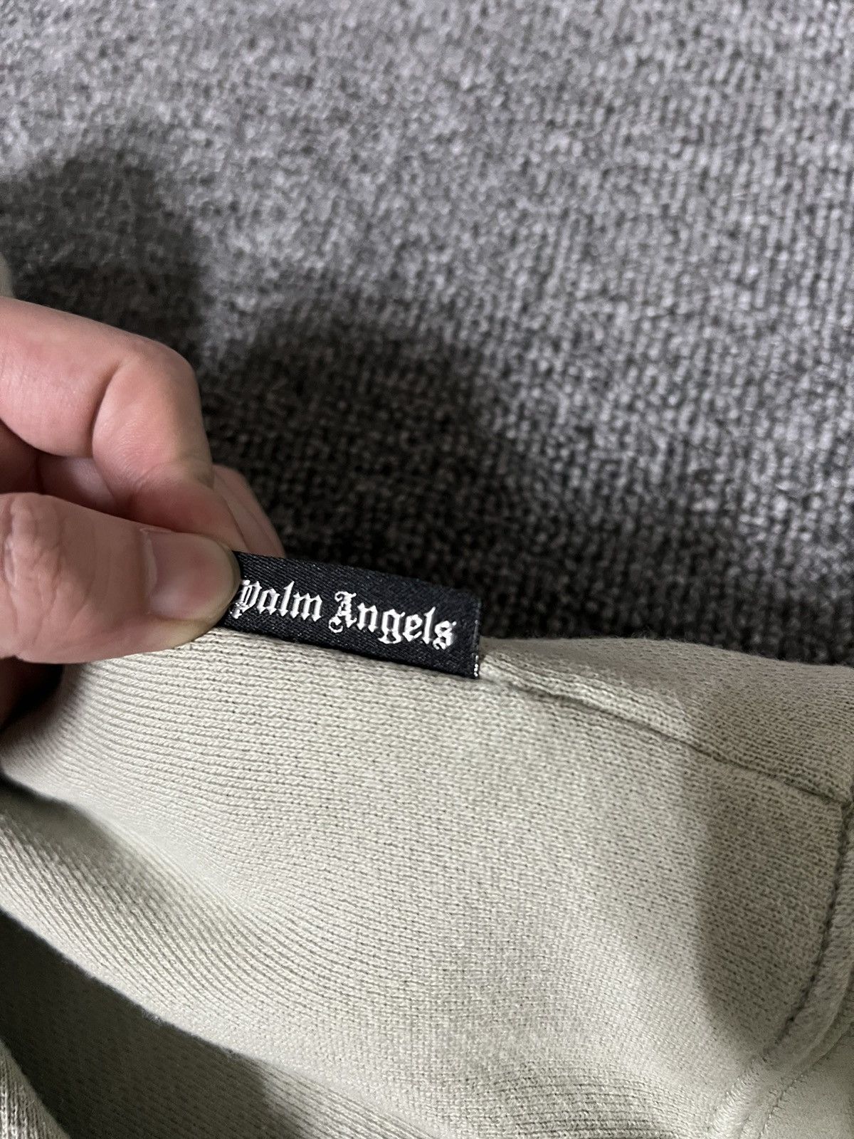 Palm Angels 「retail💲595」Brand new palm angels x smiley juggler crewneck Size US XL / EU 56 / 4 - 4 Thumbnail