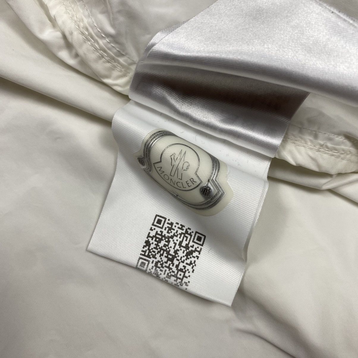 Moncler Moncler Benoit Giubbotto Logo-Debossed Technical Jacket Size US L / EU 52-54 / 3 - 13 Thumbnail