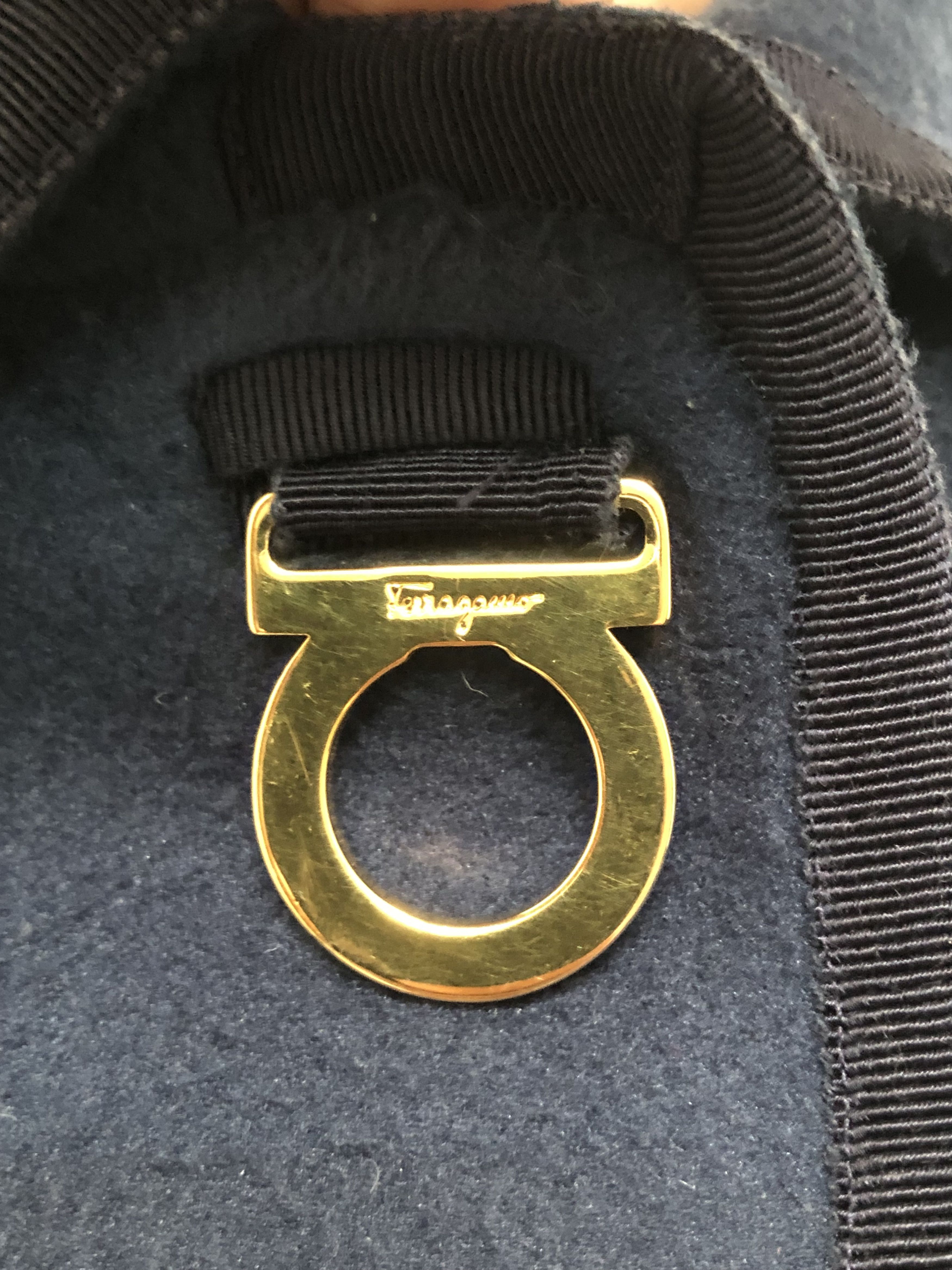 Salvatore Ferragamo × Vintage Vintage Salvatore Ferragamo Fleece Coat Size M / US 6-8 / IT 42-44 - 6 Thumbnail