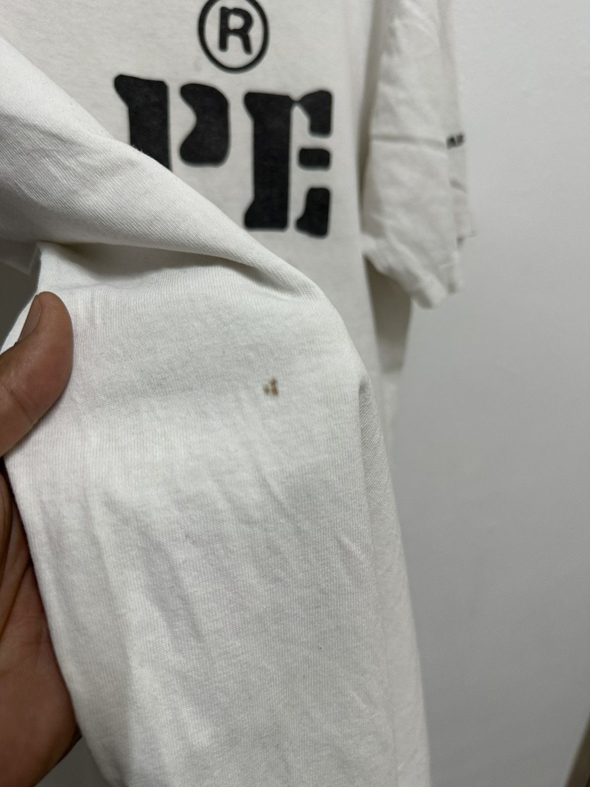 Bape Vintage Thrashed Sunfaded Bape Tshirt Size US L / EU 52-54 / 3 - 12 Thumbnail