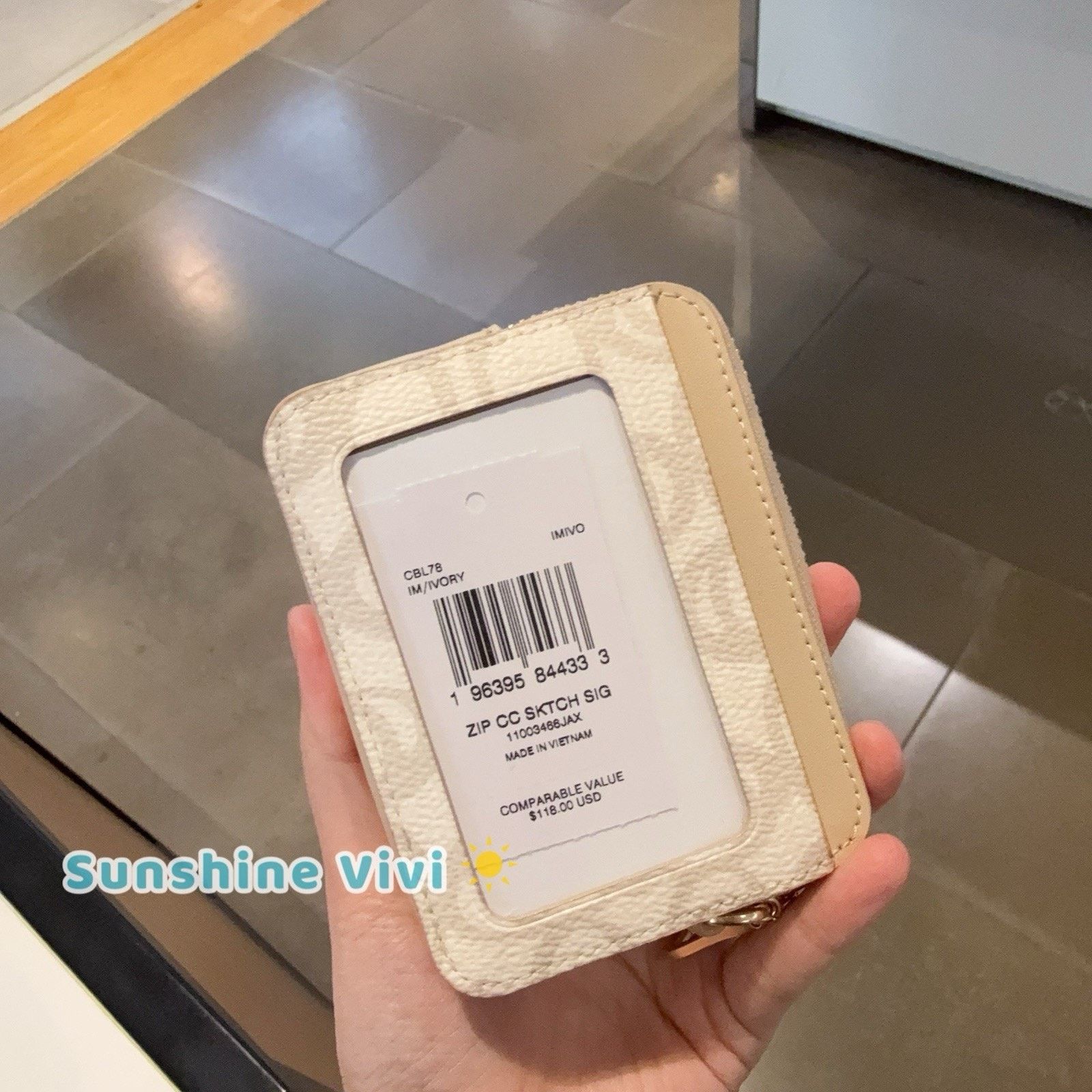 Coach NWT Coach Zip Card Case In Sketch CBL78, Gold/Ivory Size ONE SIZE - 4 Thumbnail