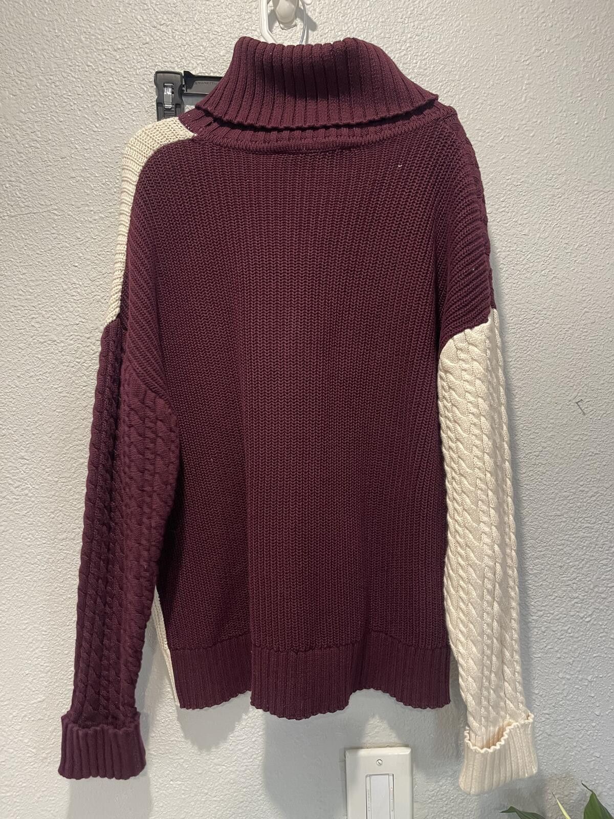 French Connection French Connection Evening Wine Classic Mozart Cable Cowl Swe Size L / US 10 / IT 46 - 2 Thumbnail