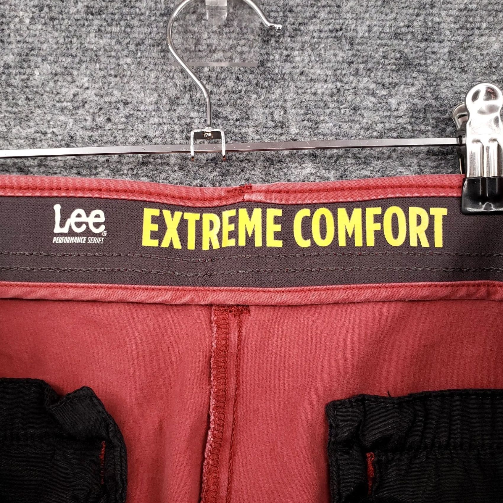 Lee Lee Shorts Mens 42 Red Chino Bermuda Flat Front Stretch Extreme Comfort Size US 42 / EU 58 - 2 Thumbnail