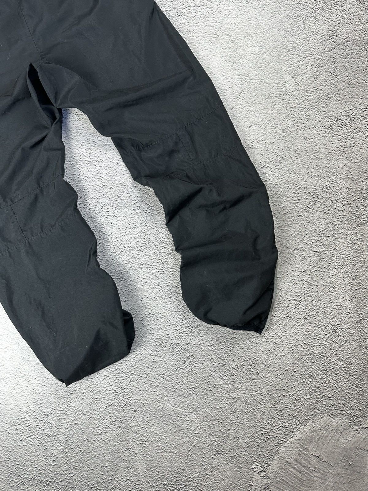 Nike Vintage Nike Trackpants Nylon Baggy Y2K Drill Style Size US 32 / EU 48 - 10 Thumbnail