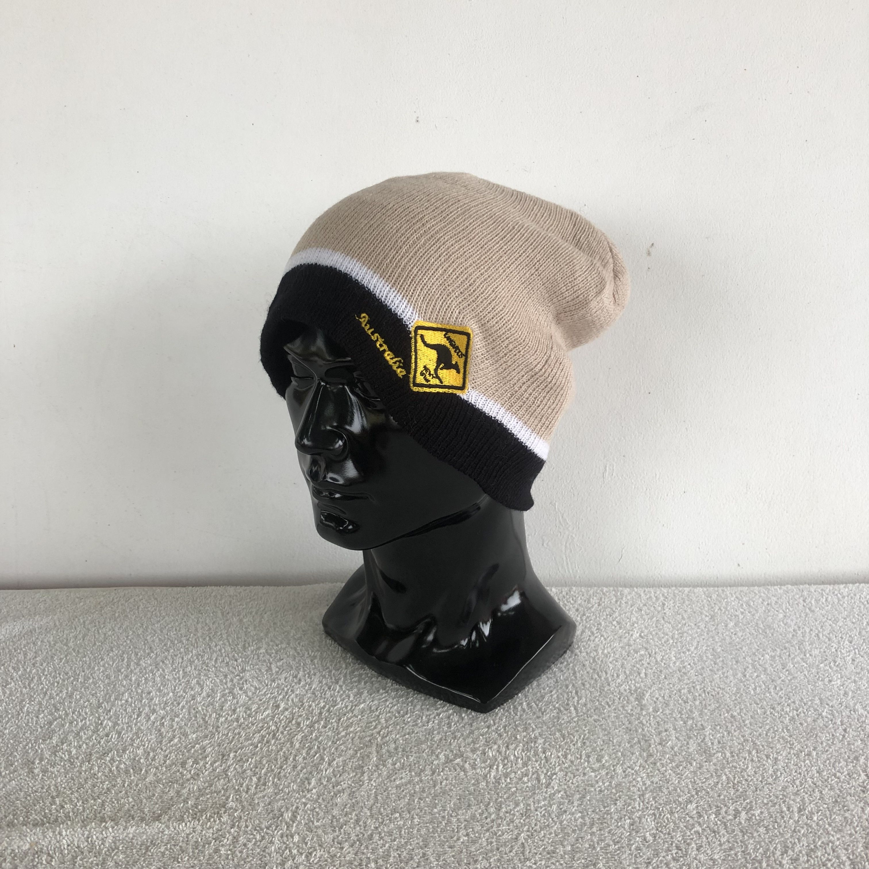 Japanese Brand Vintage Y2K Australian Kangaroos Beanie Snow Caps Hats Size ONE SIZE - 1 Thumbnail