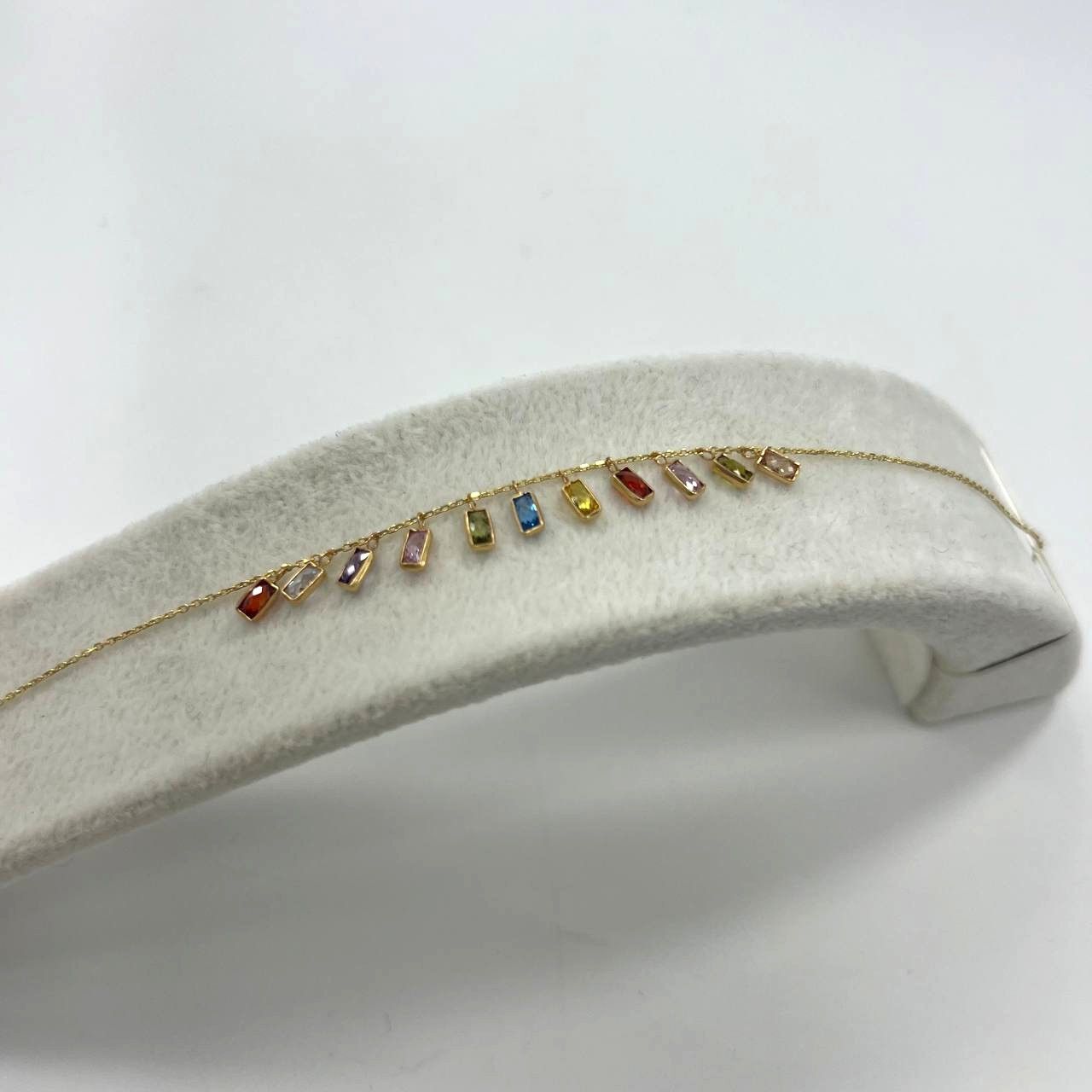 Other Elegant 14K gold bracelet adorned with vibrant multicolored Size ONE SIZE - 11 Thumbnail